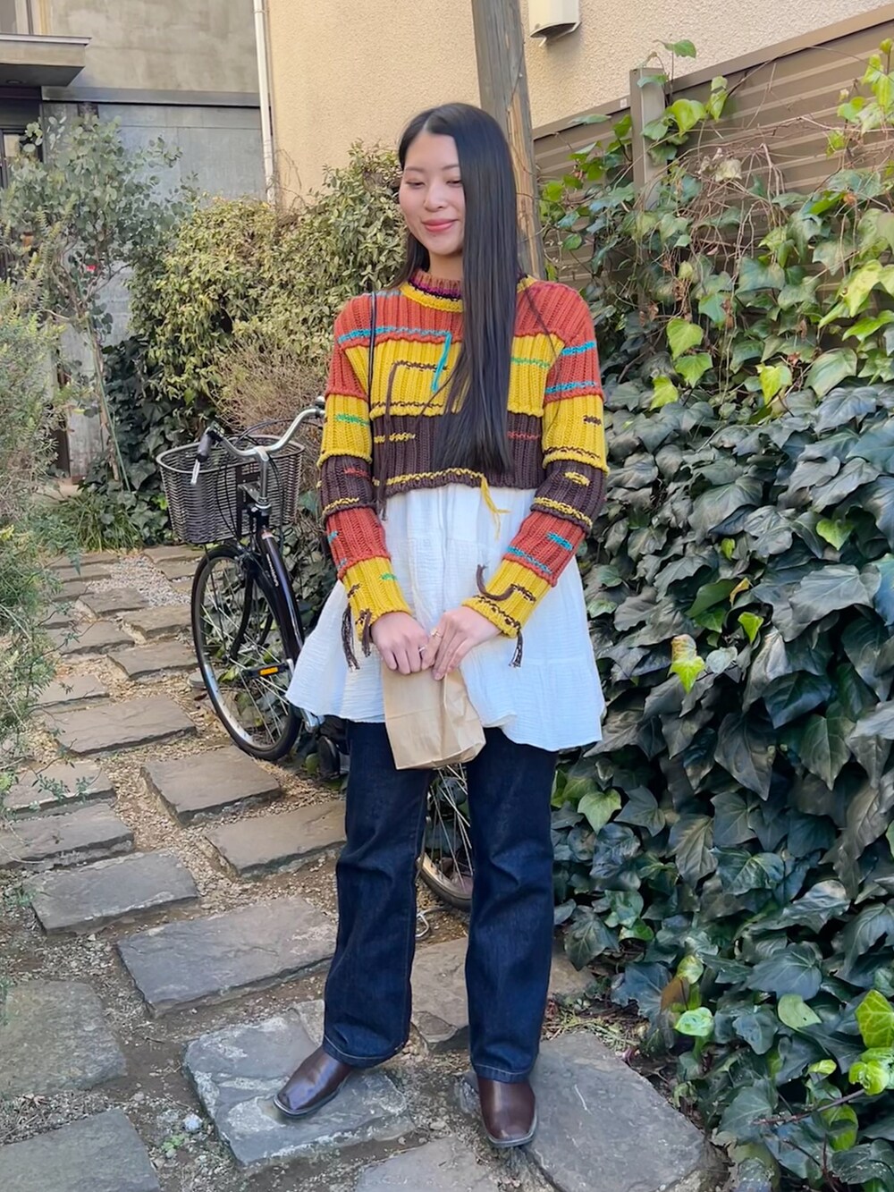 「真冬のあったかスタイル、ニットコーデ、デニムコーデ、イエローコーデ、個性派、休日スタイル、ニット/セーター、レイヤードスタイル、着回しコーデ、ZARA、yahki、冬コーデ、ざっくりニット、お出かけコーデ、ワンピース」｜「ZARAのアイテム（ニット/セーター、その他）」を使った、cocoinkさん（レディース・164cm）の冬コーディネートの2枚目の写真