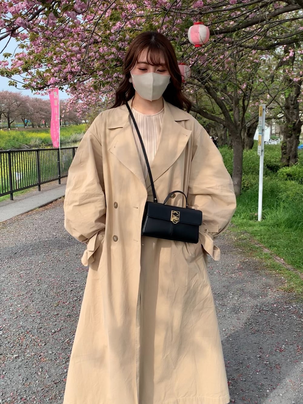 クラステラーclastellar Volume trench coat
