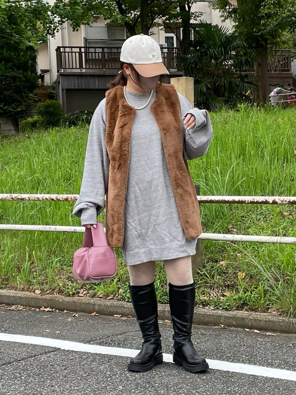 maru☺︎さんの「ファーベスト（DISCOAT）」を使ったコーディネートの3枚目の写真