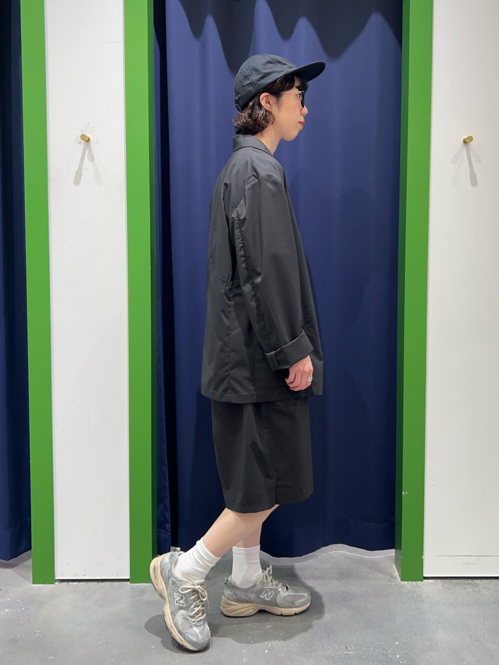 「CIAOPANIC TYPYの【UNISEX】レトロ魚TEE（Tシャツ/カットソー、グレー系）」を使った、risakoさん（骨格ナチュラル・レディース・160cm）の夏コーディネートの2枚目の写真