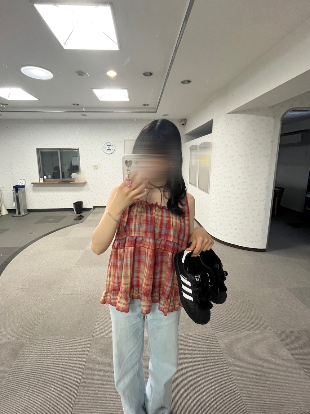 「JK、夏コーデ、カジュアルコーデ」｜「adidasのadidas/アディダス adidas SUPERSTAR Ⅱ スニーカー（スニーカー、ブラック系）」を使った、おみみ。さん（骨格ストレート・レディース・158cm）の夏コーディネートの2枚目の写真