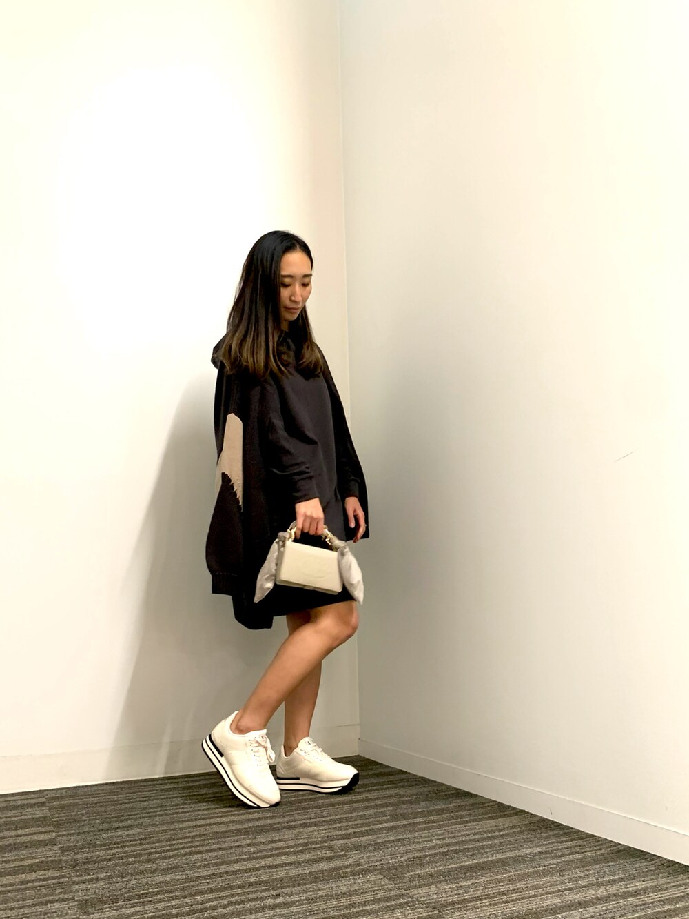 namiheyさんの「【A|X アルマーニ エクスチェンジ】ボリュームソール　レースアップスニーカー（ARMANI EXCHANGE）」を使ったコーディネートの2枚目の写真