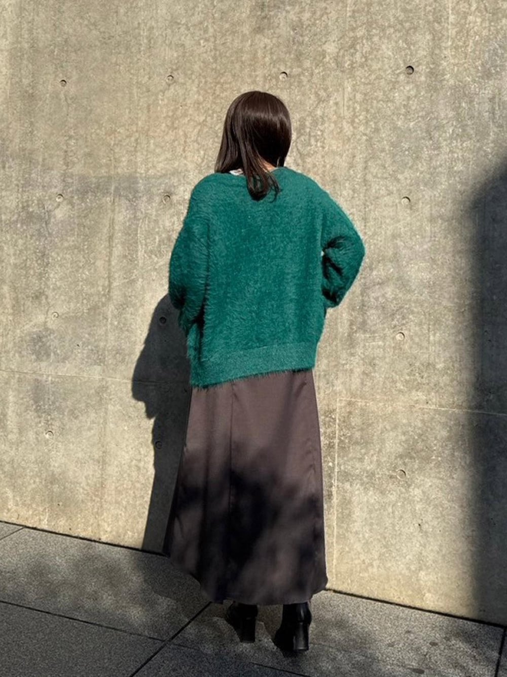 「UNITED TOKYOのシャギーモヘアカーディガン（カーディガン/ボレロ、グリーン系）」を使った、UNITED TOKYO STAFFさん（レディース・158cm）の秋コーディネートの3枚目の写真