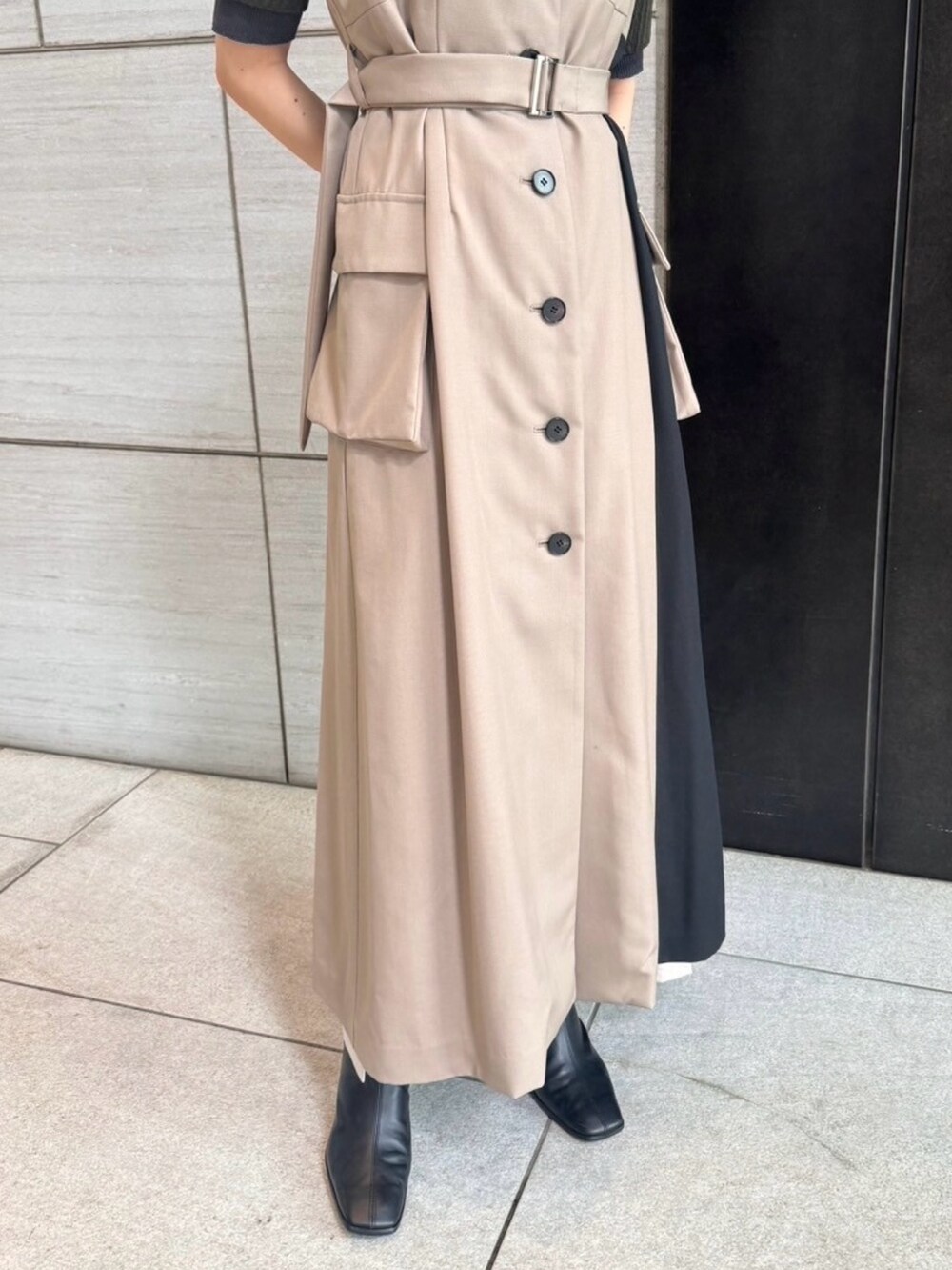 「UNITED TOKYOのリモーブコンビトレンチコート（トレンチコート、ベージュ系）」を使った、UNITED TOKYO STAFFさん（レディース・158cm）の春コーディネートの10枚目の写真