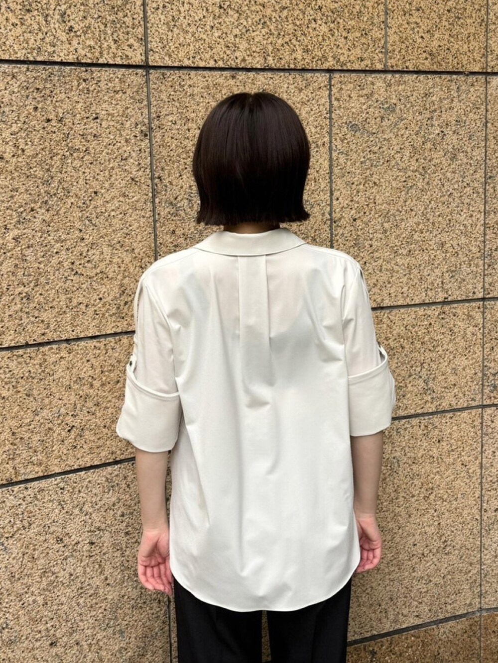 「UNITED TOKYOの2wayエポレットデザインブラウス（シャツ/ブラウス、ベージュ系）」を使った、UNITED TOKYO STAFFさん（レディース・162cm）の春コーディネートの6枚目の写真