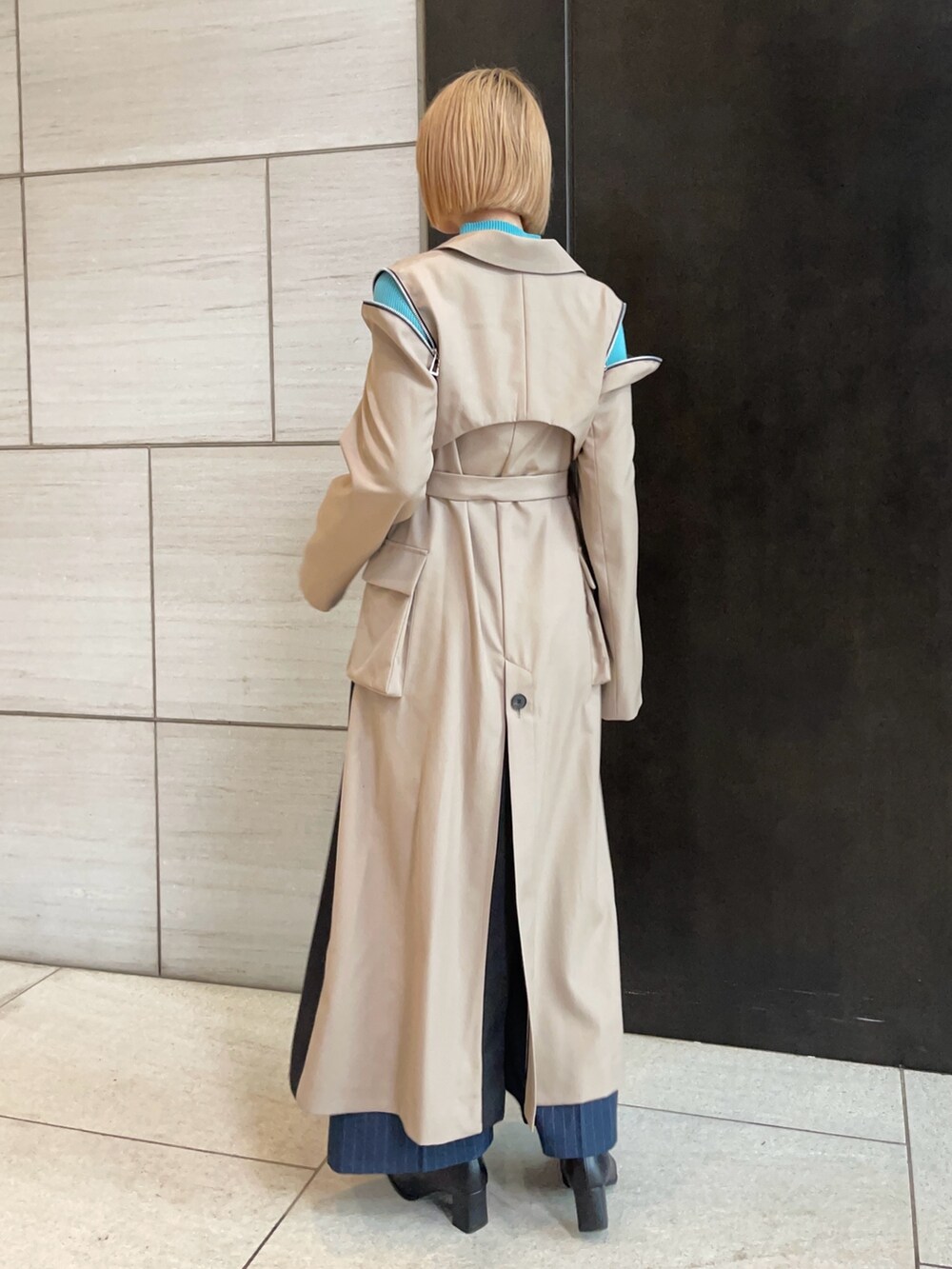 「UNITED TOKYOのリモーブコンビトレンチコート（トレンチコート、ベージュ系）」を使った、UNITED TOKYO STAFFさん（レディース・168cm）の春コーディネートの7枚目の写真