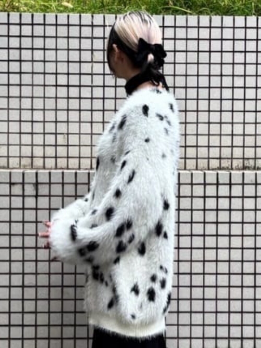 その他のカーディガン/ボレロを着用したレディースの秋コーディネートの5枚目の写真