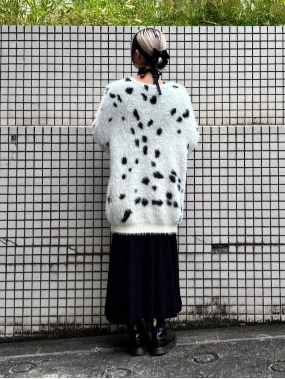 その他のカーディガン/ボレロを着用したレディースの秋コーディネートの4枚目の写真