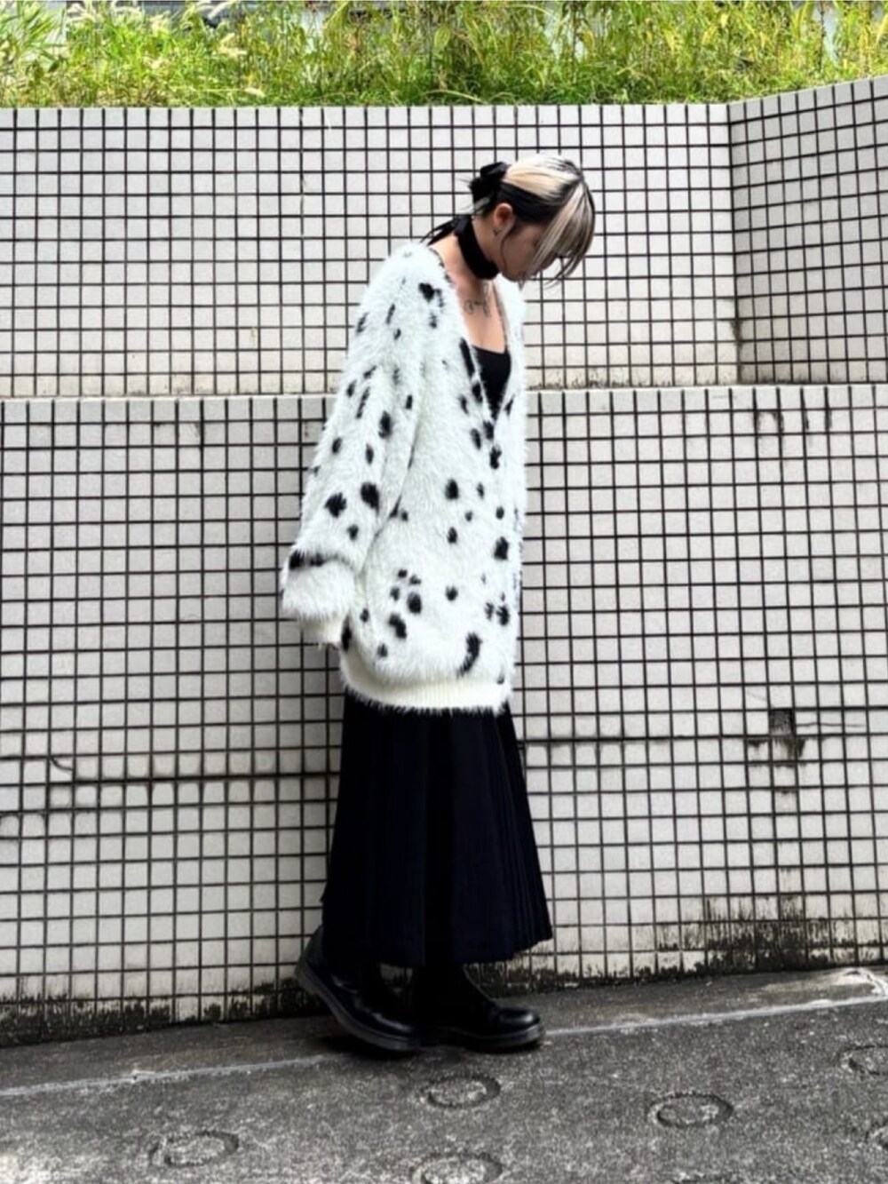 その他のカーディガン/ボレロを着用したレディースの秋コーディネートの3枚目の写真