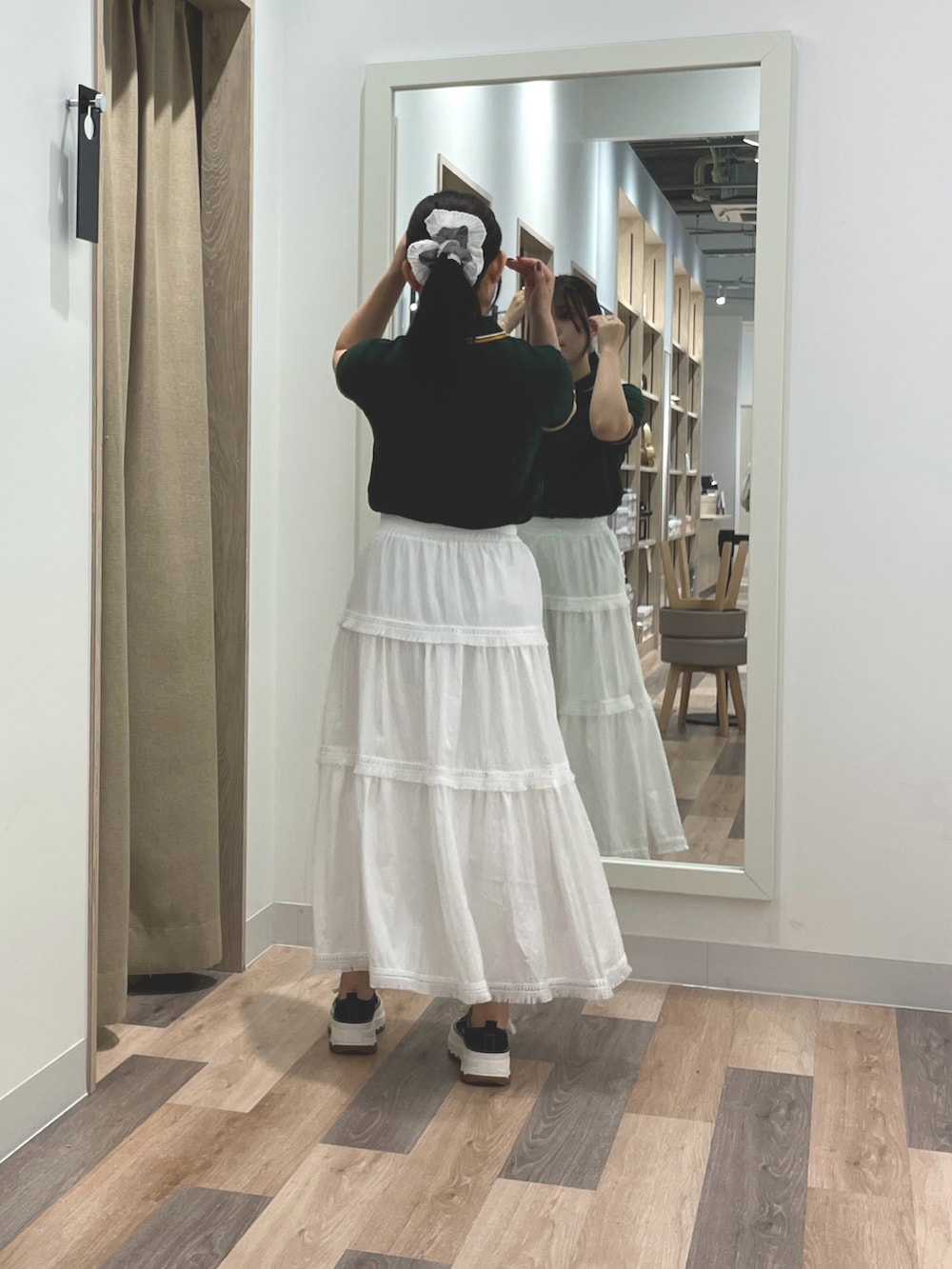 「カジュアル、スカート、甘めカジュアル、ポロシャツ」｜「CPCMの【U.S. POLO ASSN.】1ポイント刺繍ポロシャツ（ポロシャツ、グリーン系）」を使った、みおさん（骨格ストレート・レディース・155cm）の夏コーディネートの3枚目の写真