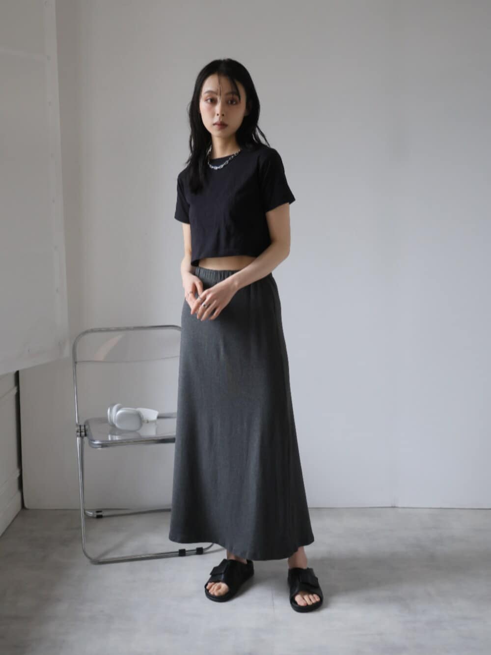 「チェーンネックレス、大人カジュアル、大人コーデ、大人女子、大人ファッション、大人トレンドカジュアル」｜「Ulyssesのリンクチェーンネックレス（ネックレス、シルバー系）」を使った、Ulyssesさん（レディース・158cm）の春コーディネートの2枚目の写真