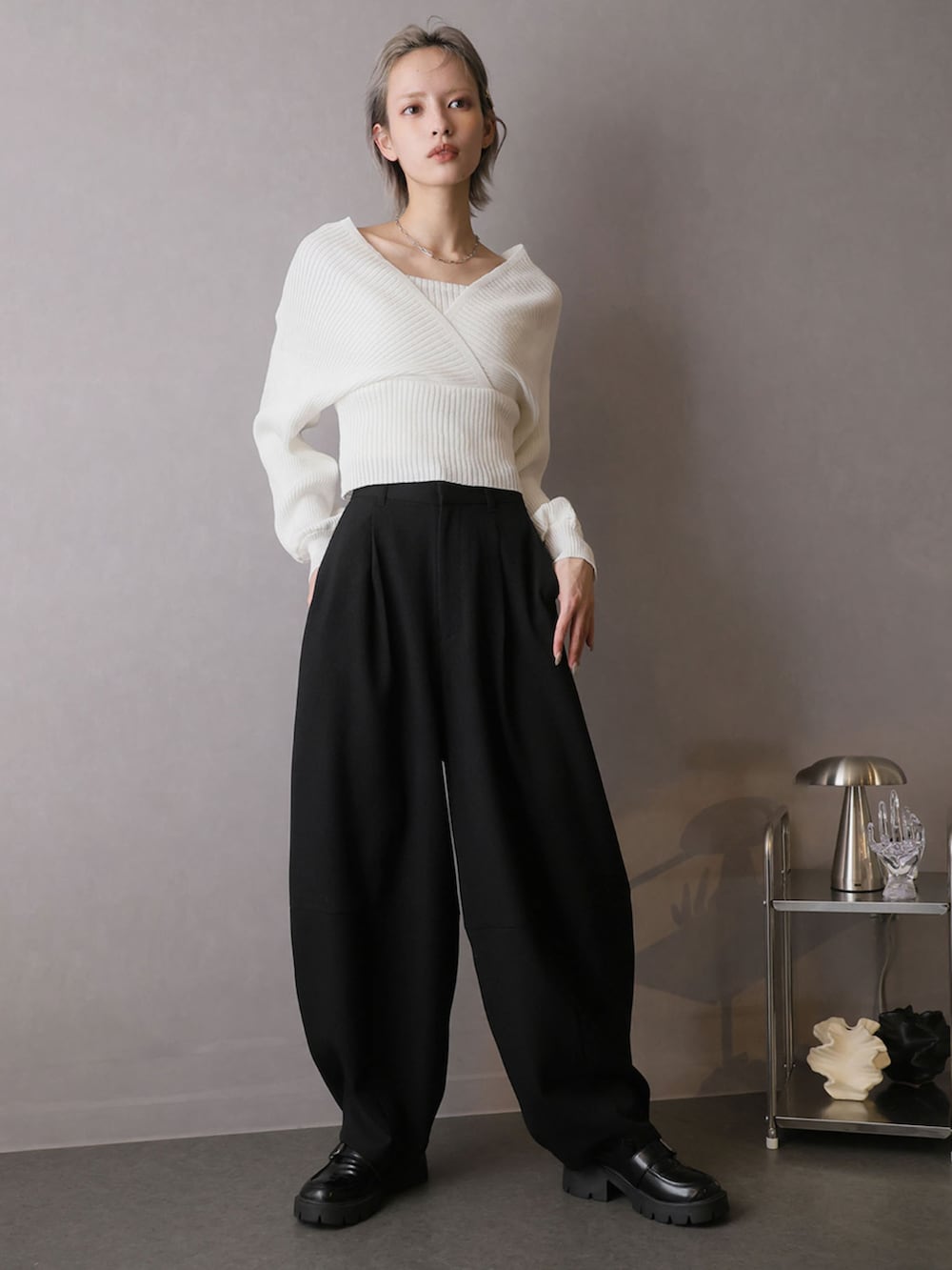 「シンプルコーデ、ワイドパンツ、タックパンツ、上品、きれいめカジュアル」｜「Ulyssesのワンタック切替バルーンパンツ（その他パンツ、ベージュ系）」を使った、Ulyssesさん（レディース・158cm）の春コーディネートの9枚目の写真