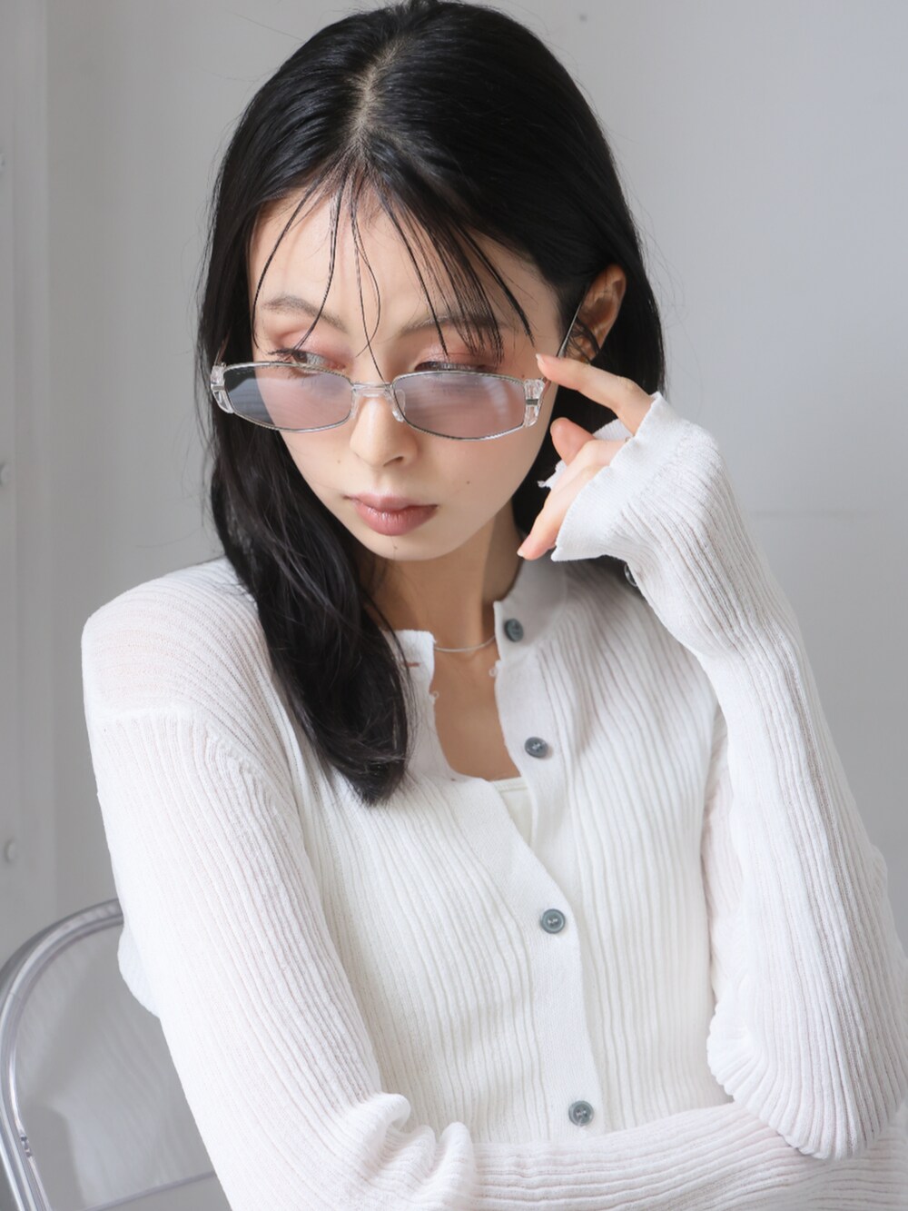 「カジュアルスタイル、オトナカジュアル、春夏コーデ、オトナ女子、おでかけコーデ、春コーデ、夏コーデ、夏、サングラス、サングラススタイル」｜「Ulyssesのメタルフレームサングラス（サングラス、ブラック系）」を使った、Ulyssesさん（レディース・158cm）の春コーディネートの7枚目の写真