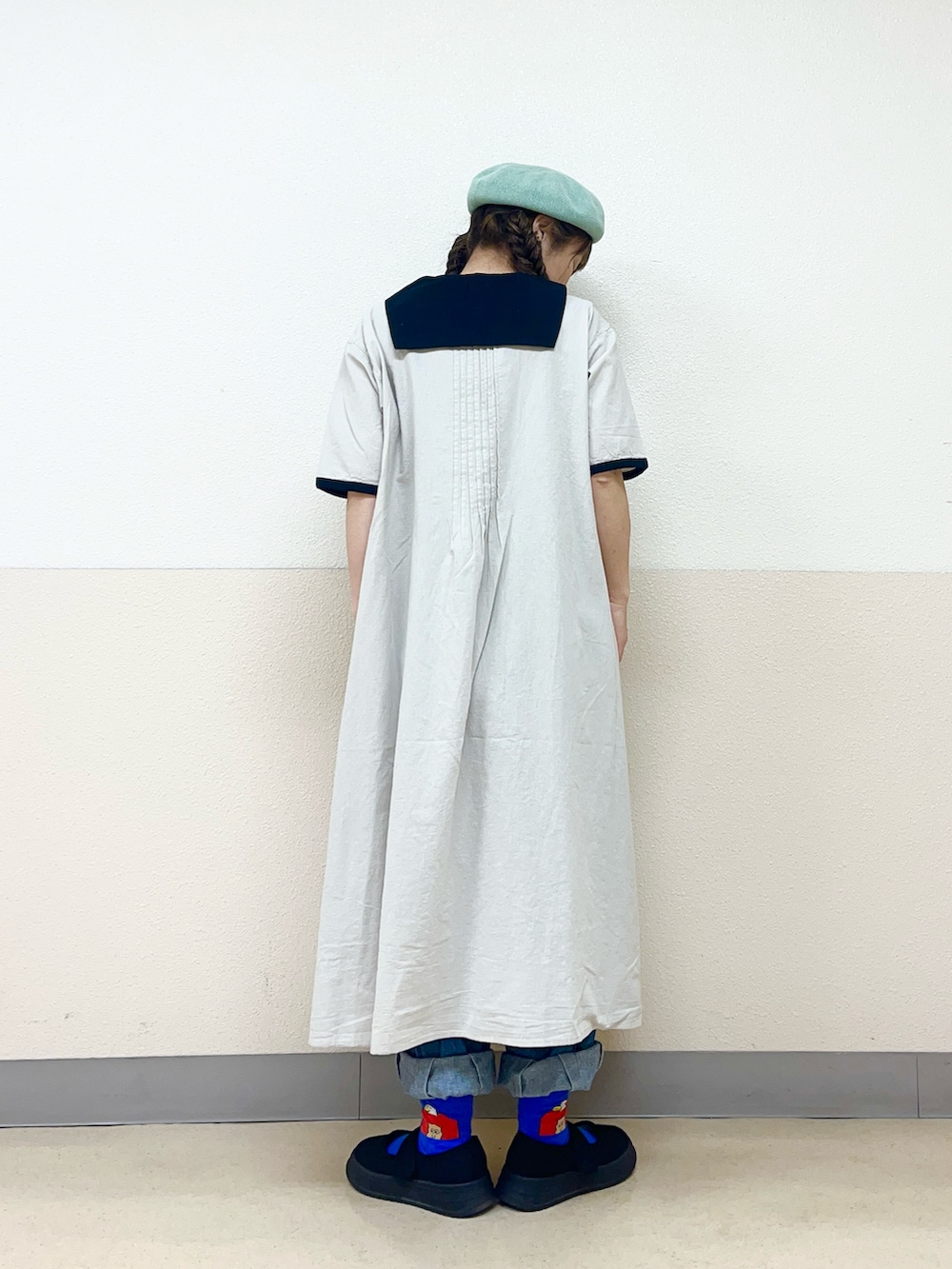 「セーラーカラー、ワンピーススタイル、やっぱり帽子が好き、ベレー帽推奨委員会、帽子かぶろう会、シャツワンピース、シャツワンピース×デニム、デニムパンツスタイル、サマンサ モスモス(Samansa Mos2)、イオンモール浜松志都呂、低身長女子、低身長コーデ」｜「Samansa Mos2の【消臭効果】リネン混ベレー帽（ハット、グリーン系）」を使った、も  な  こさん（レディース・152cm）の春コーディネートの3枚目の写真