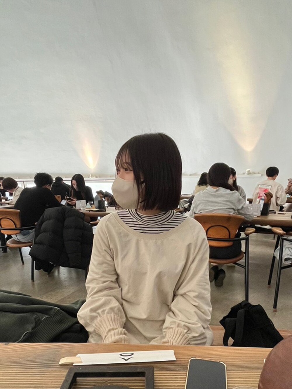 「お洒落さんとつながりたい、今日のコーデ、大人カジュアル、あったかコーデ、冬のコーデ」｜「Javaのアイテム（ブルゾン、ホワイト系）」を使った、nanamiさん（レディース・161cm）の冬コーディネートの2枚目の写真