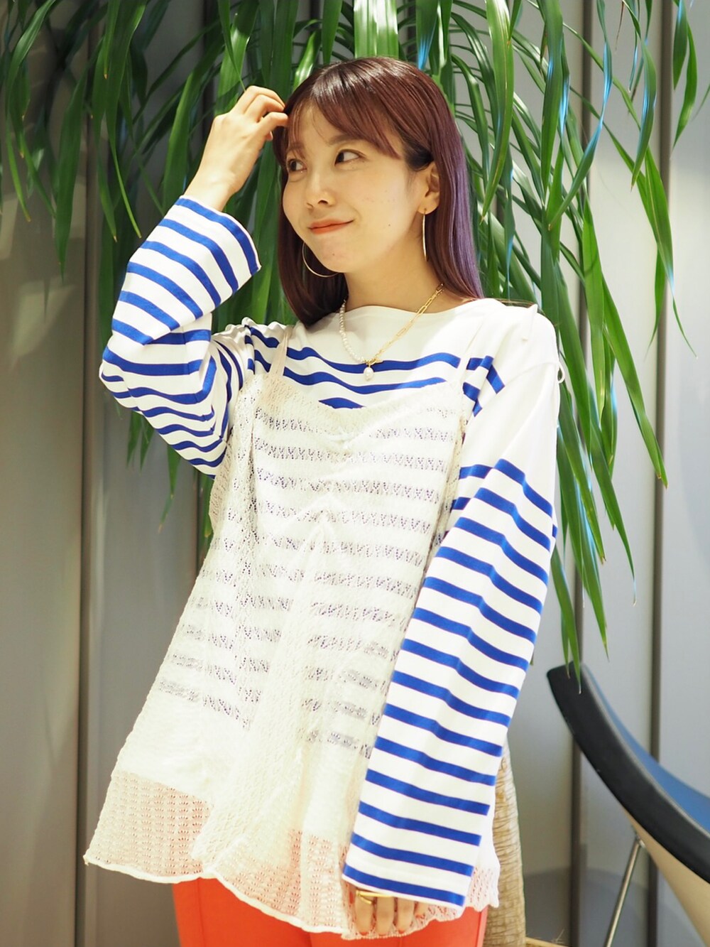 「モッズコート、グリーン、カラーパンツ、BEAMS、レイヤードスタイル、きれいめカジュアル、おしゃれさんと繋がりたい、ボリューム袖、B:MING by BEAMS、私の推しブランド」｜「BEAMS BOYのBEAMS BOY / ナバルボーダー ビッグ ボートネック カットソー（Tシャツ/カットソー、ブルー系）」を使った、k a m e 𓅮さん（レディース・158cm）の冬コーディネートの2枚目の写真
