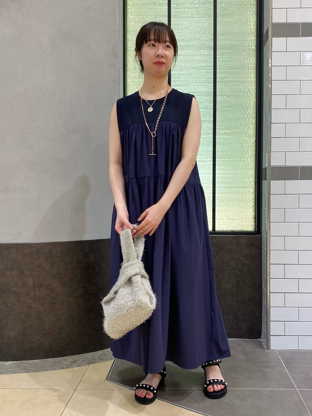 「休日スタイル、夏コーデ、ノースリーブ、ワンピース、サンダル、ゆるコーデ、接触冷感、初夏コーデ」｜「NOLLEY’Sのパールスポサン（サンダル、ブラック系）」を使った、nol hikariさん（レディース・156cm）の夏コーディネートの6枚目の写真