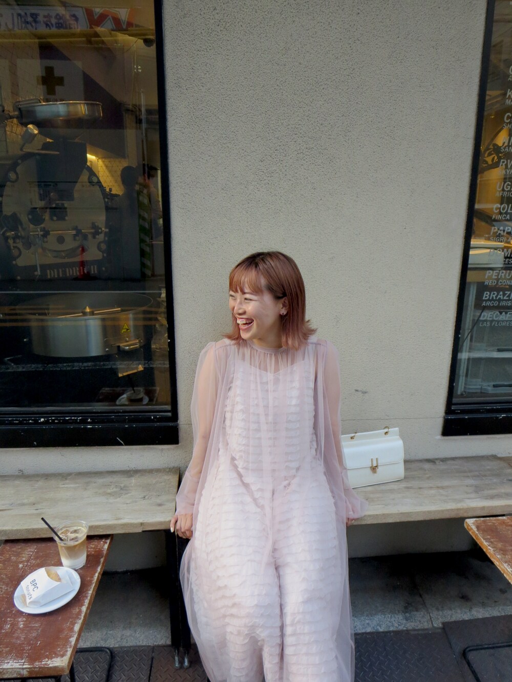 「ピンク、オケージョン、オケージョンスタイル、お呼ばれドレス、お呼ばれ、低身長コーデ、骨格ストレート」｜「Dorry Dollのミニフリルレイヤードドレス 結婚式お呼ばれ謝恩会オケージョンドレス（ドレス、ピンク系）」を使った、たかりなさん（骨格ストレート・レディース・153cm）の秋コーディネートの3枚目の写真