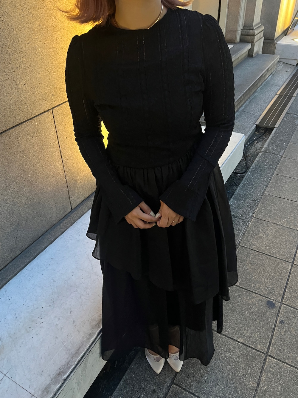 「ブラック、オケージョン、オケージョンスタイル、お呼ばれスタイル、お呼ばれ、低身長コーデ、骨格ストレート」｜「Dorry Dollのレース×ティアードドレス（ドレス、ブラック系）」を使った、たかりなさん（骨格ストレート・レディース・153cm）の秋コーディネートの4枚目の写真