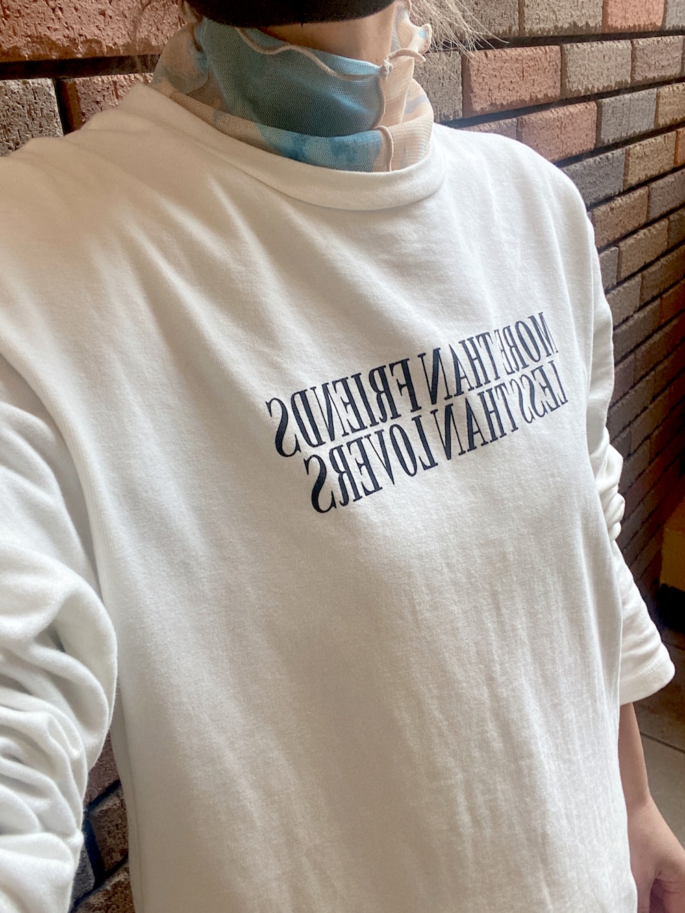 「春服みてみて、オトナカジュアル、春コーデ、大人コーデ、ゆるコーデ、フリルスカート、ティアードスカート、おしゃれさんと繋がりたい、低身長コーデ、春カラー、ロングスカート、reebok、いいね、save、フォローお願いします🤑、レイヤードスタイル、ママコーデ」｜「SANSeLFの【SANSeLF】tiered frill skirt　sanw21a066（スカート、ホワイト系）」を使った、くみこさん（レディース・150cm）の春コーディネートの2枚目の写真