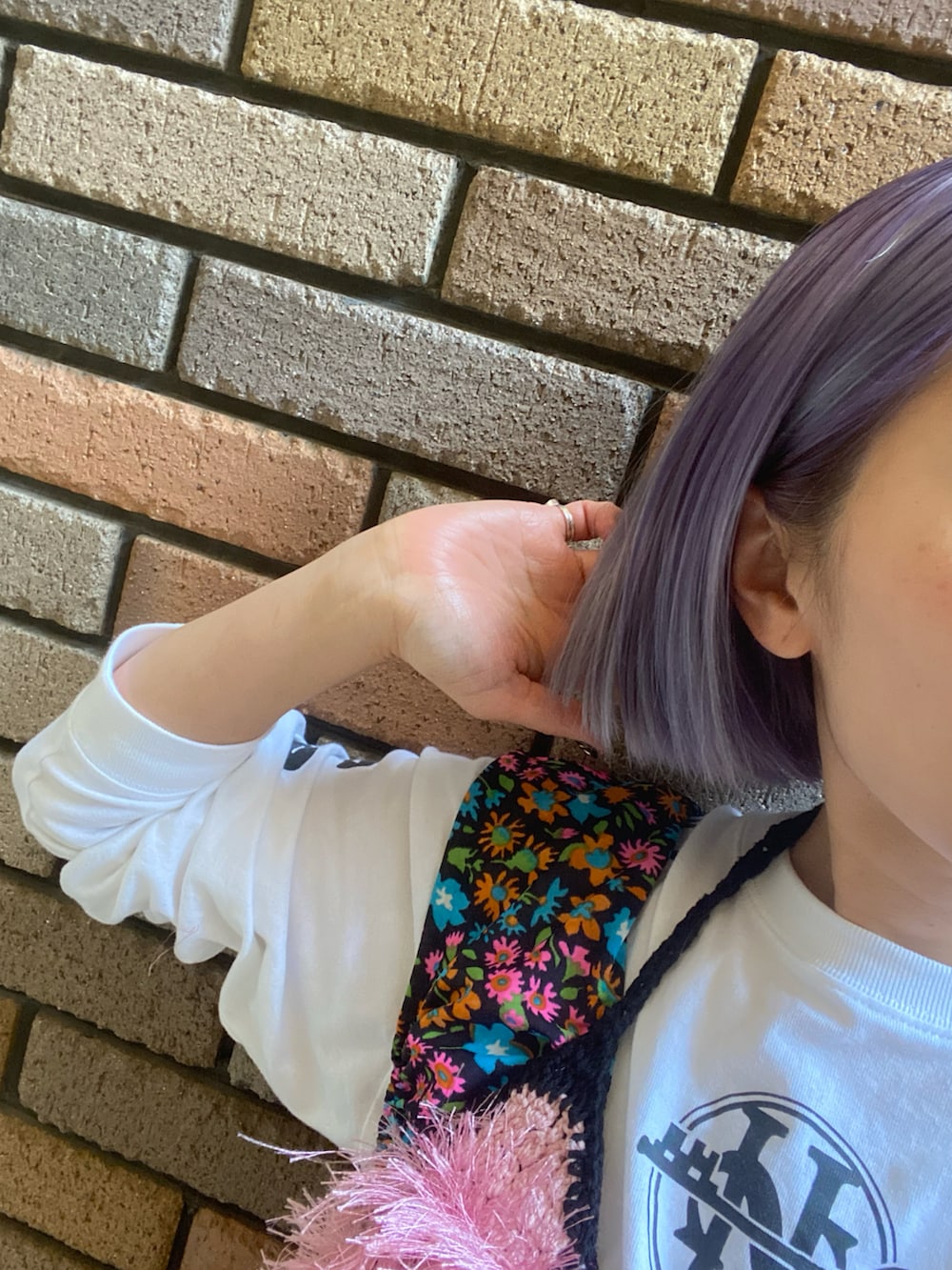 「今日のコーデ、おしゃれさんと繋がりたい、スニーカーコーデ、大人かわいい、低身長女子、古着MIX、古着ワンピース、ビスチェ、レイヤードスタイル、ロンT、ママコーデ、低身長、低身長コーデ、ootd、outfit」｜「borboletaのアイテム（キャミソール、ピンク系）」を使った、くみこさん（レディース・150cm）の春コーディネートの2枚目の写真