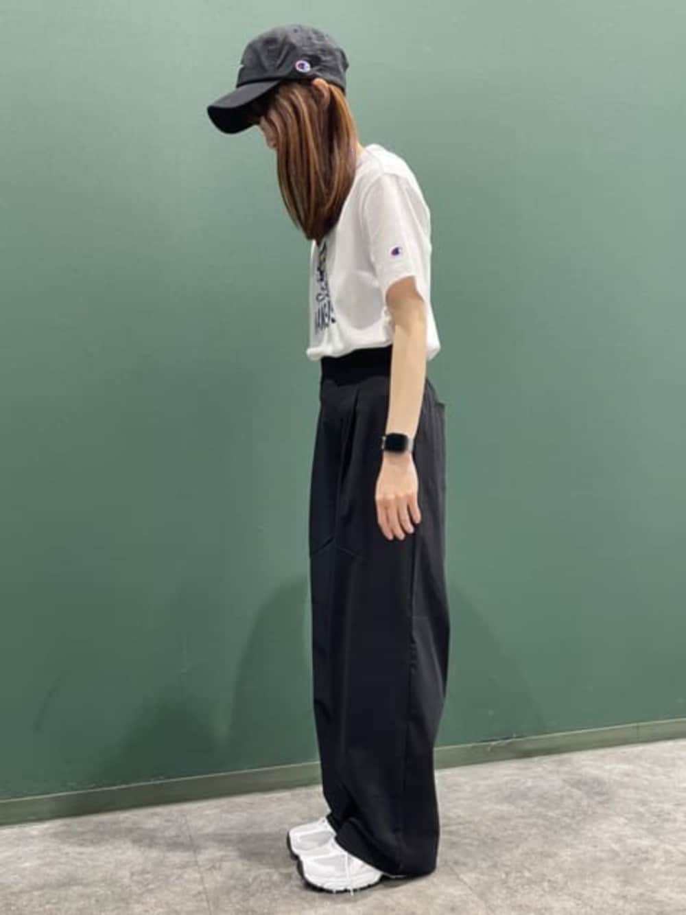 廣瀬 由真(Alpen Group)｜TIGORAのその他パンツを使った秋