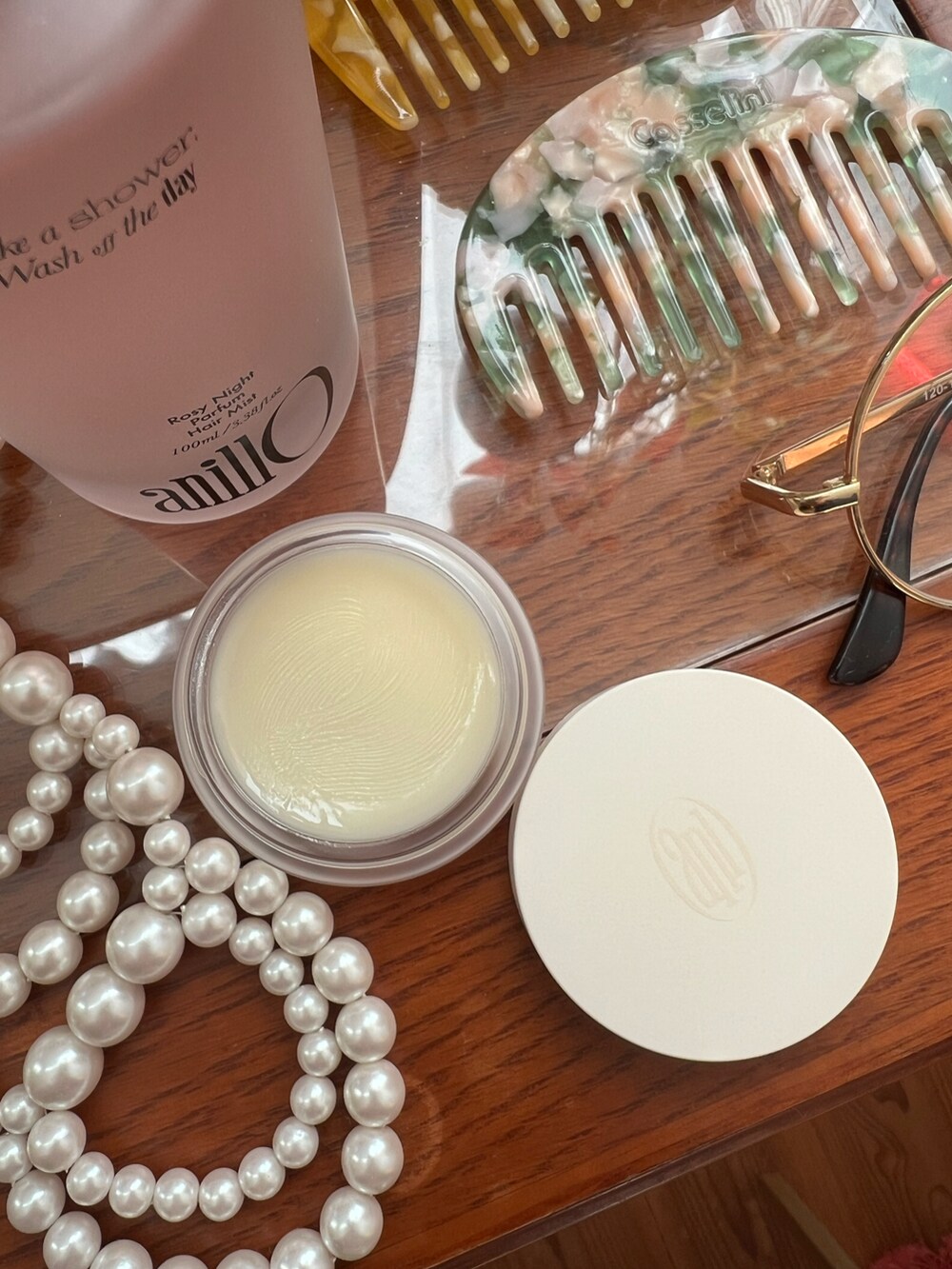 「韓国、韓国ブランド、ヘアケア、香水、インテリア、BIRTHDAY BAR」|「BIRTHDAY BARの【anillo】Rosy Night Parfum Hair Mist(ヘアオイル/ヘアミルク、その他)」を使った、ちゃみまる🐶さん(レディース・146cm)の秋コーディネートの2枚目の写真