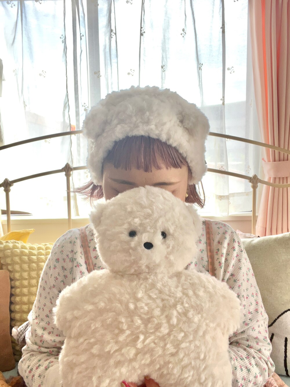「トイプードル、ビションフリーゼ、カイロ、ぬいぐるみ、あったかい、雑貨、プレゼント、BIRTHDAY BAR」｜「BIRTHDAY BARのmonmon ドギーウォーマー Lサイズ（その他雑貨、ブラウン系）」を使った、ちゃみまる🐶さん（レディース・146cm）の秋コーディネートの2枚目の写真