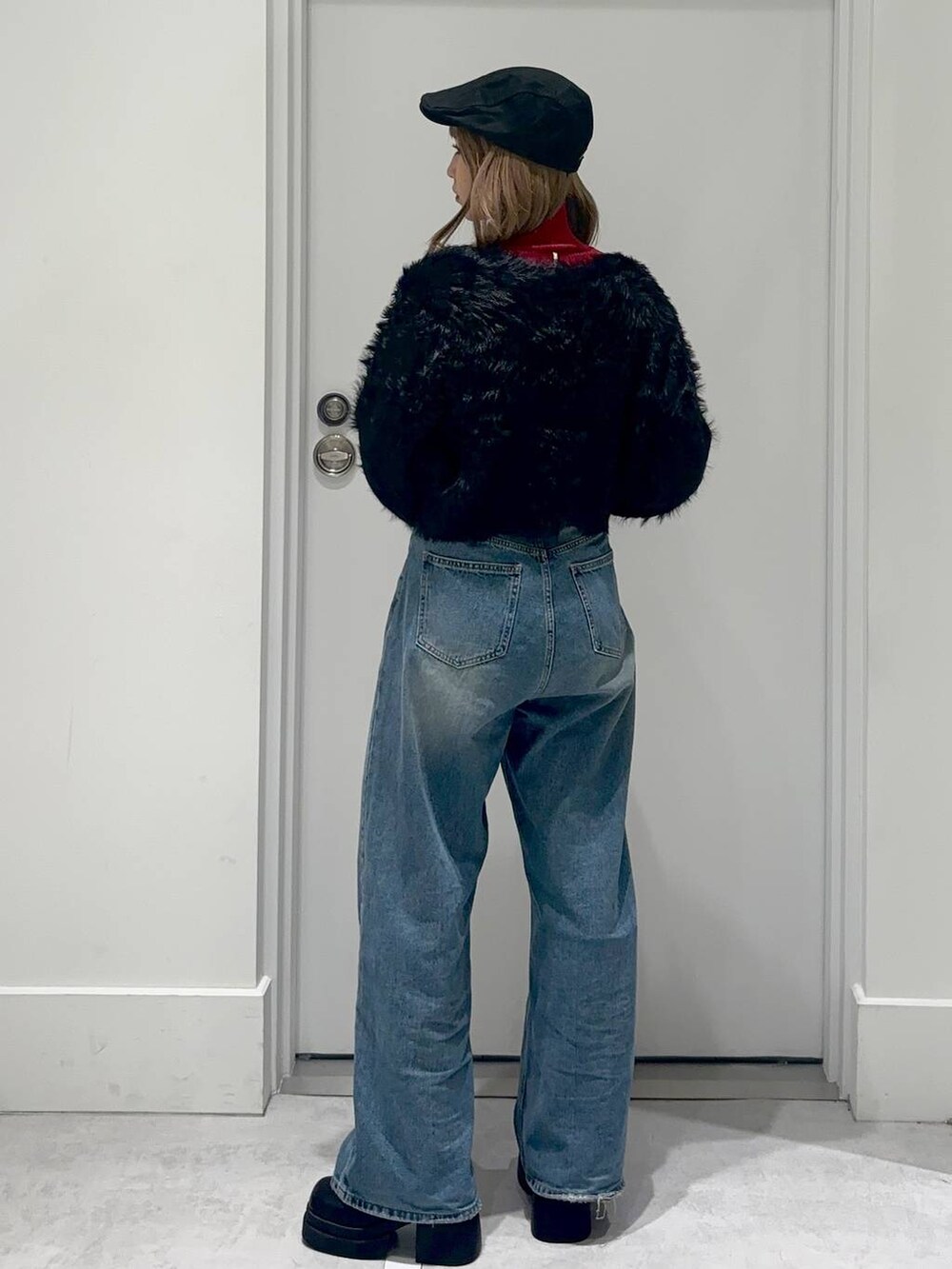 「FOREVER 21、着痩せ・細見え、女子ウケ、カジュアル、カジュアルコーデ、冬コーデ、デニムパンツ」｜「FOREVER 21の【2024FW】オーバーダイワイドデニム（デニムパンツ、ブルー系）」を使った、hm2931さん（レディース・159cm）の冬コーディネートの4枚目の写真