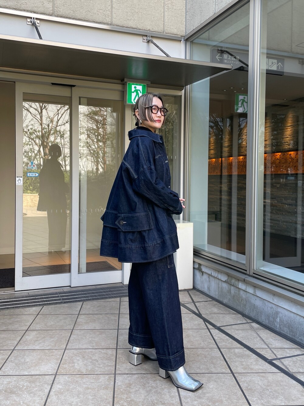 UN3D.のデニムジャケットを使った人気ファッション