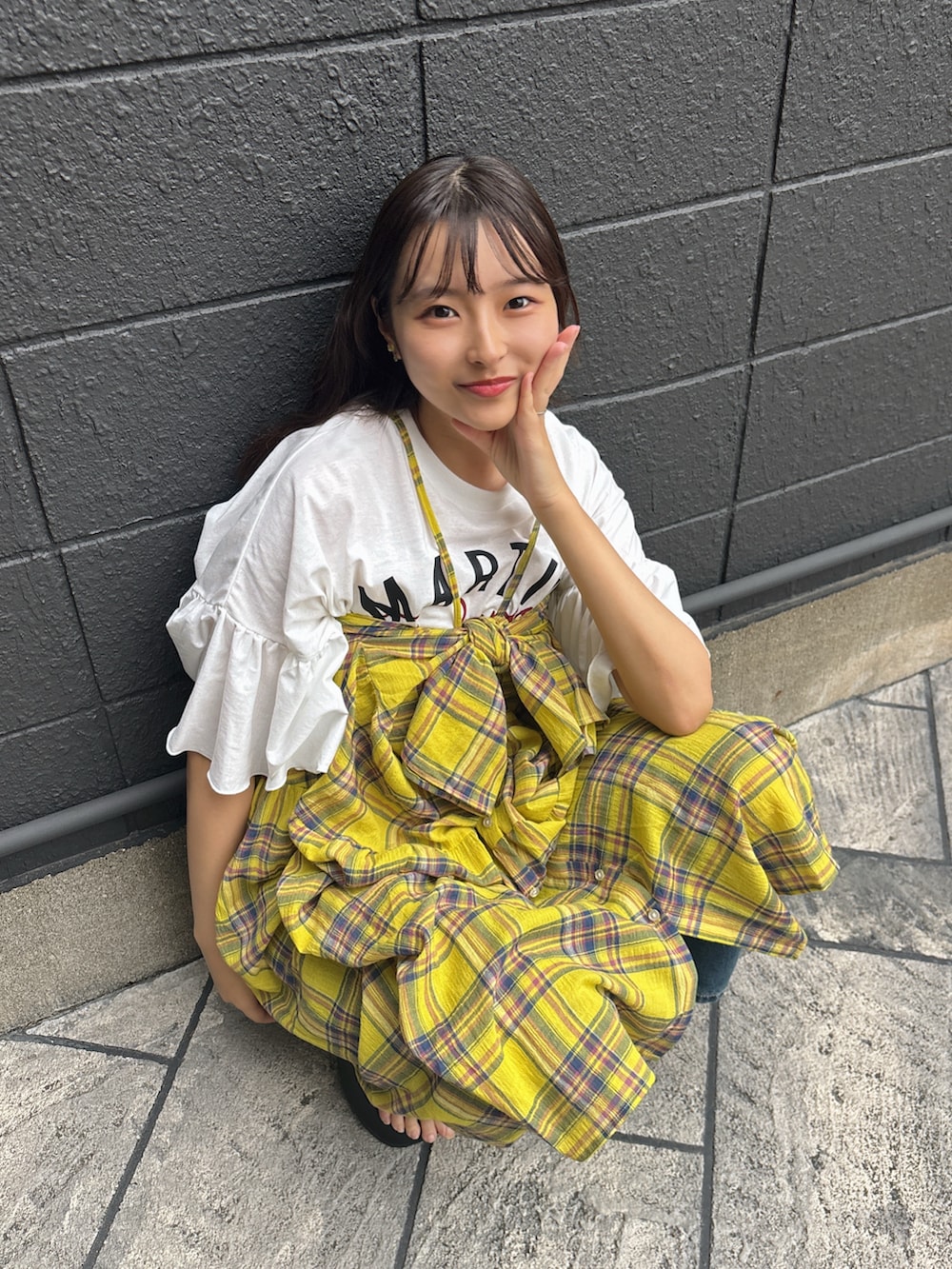 「ワンピース、ワンピーススタイル、チェックワンピース、イエローコーデ、レトロガールコーデ、マルチウェイワンピース」｜「RETRO GIRLの【EC限定】マルチWAYチェックワンピース（ワンピース、イエロー系）」を使った、さきみゆさん（骨格ストレート・レディース・160cm）の春コーディネートの3枚目の写真