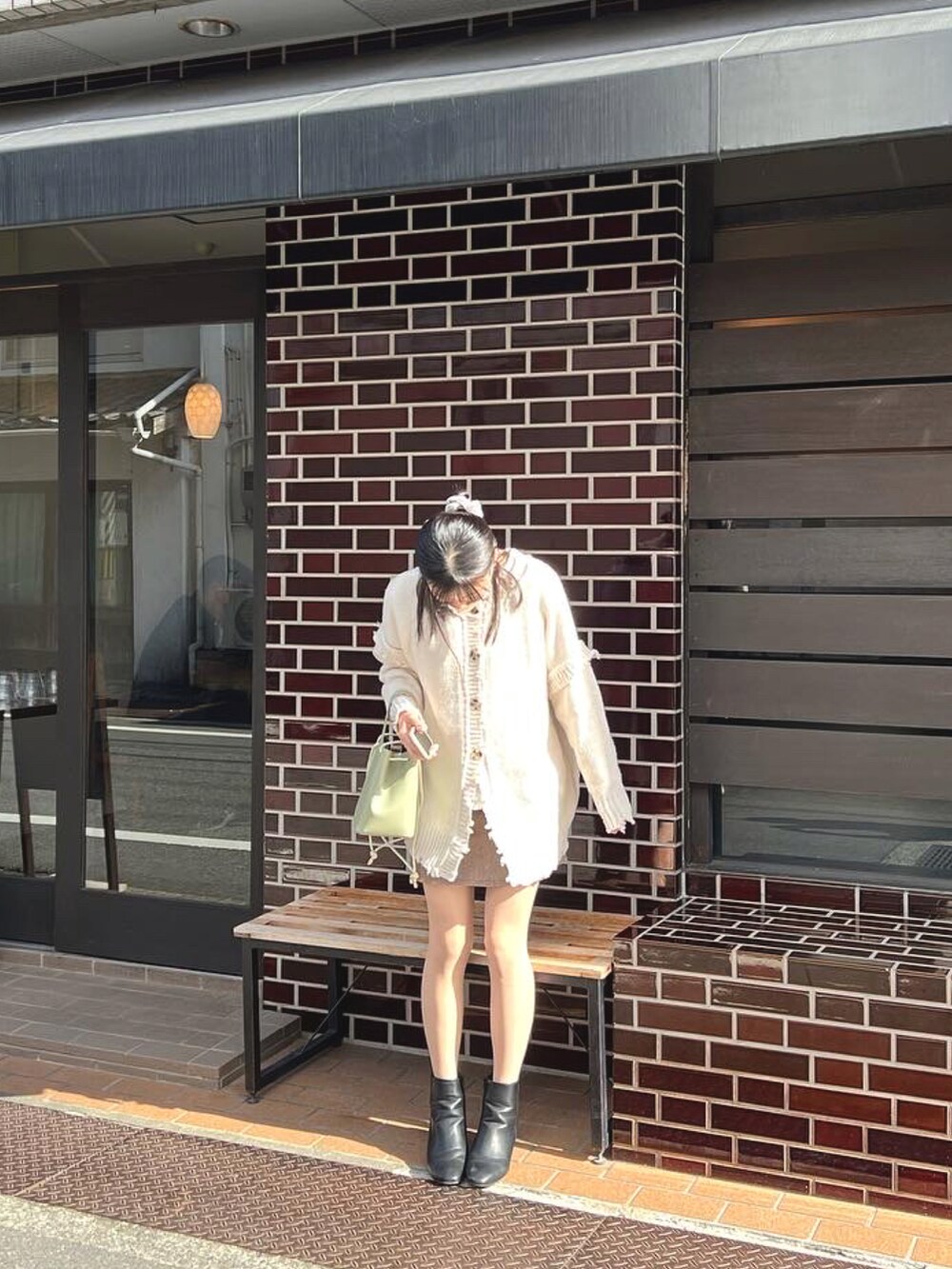 「カジュアルコーデ、ランチコーデ、足長効果、お出かけコーデ」｜「GRLのインパン付き千鳥格子台形スカート（スカート、ブラウン系）」を使った、r i h oさん（レディース・162cm）の夏コーディネートの2枚目の写真