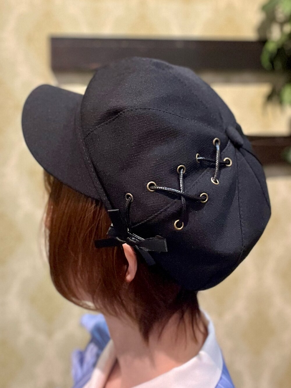 「ジャケット、春コーデ、春めき満開コーデ、axes femme、オトナカジュアル、おでかけコーデ、春服コーデ、お花見コーデ、デニム、デニムジャケット、ワンピース、ワンピース×デニム、レイヤードスタイル」｜「axes femmeのチュールレースアップブーツ（ブーツ、ホワイト系）」を使った、ハナミズキさん（レディース・158cm）の春コーディネートの7枚目の写真