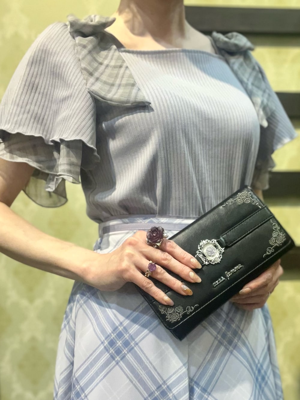 「チェック、リボン、大人カジュアル、デートコーデ、お出かけコーデ、春夏コーデ、キャップ、axes femme、スカートコーデ、大人可愛い、淡色女子、カジュアルスタイル、淡色コーデ、春コーデ」｜「axes femmeの総レースキャスケット（キャスケット、ホワイト系）」を使った、ハナミズキさん（レディース・158cm）の春コーディネートの7枚目の写真