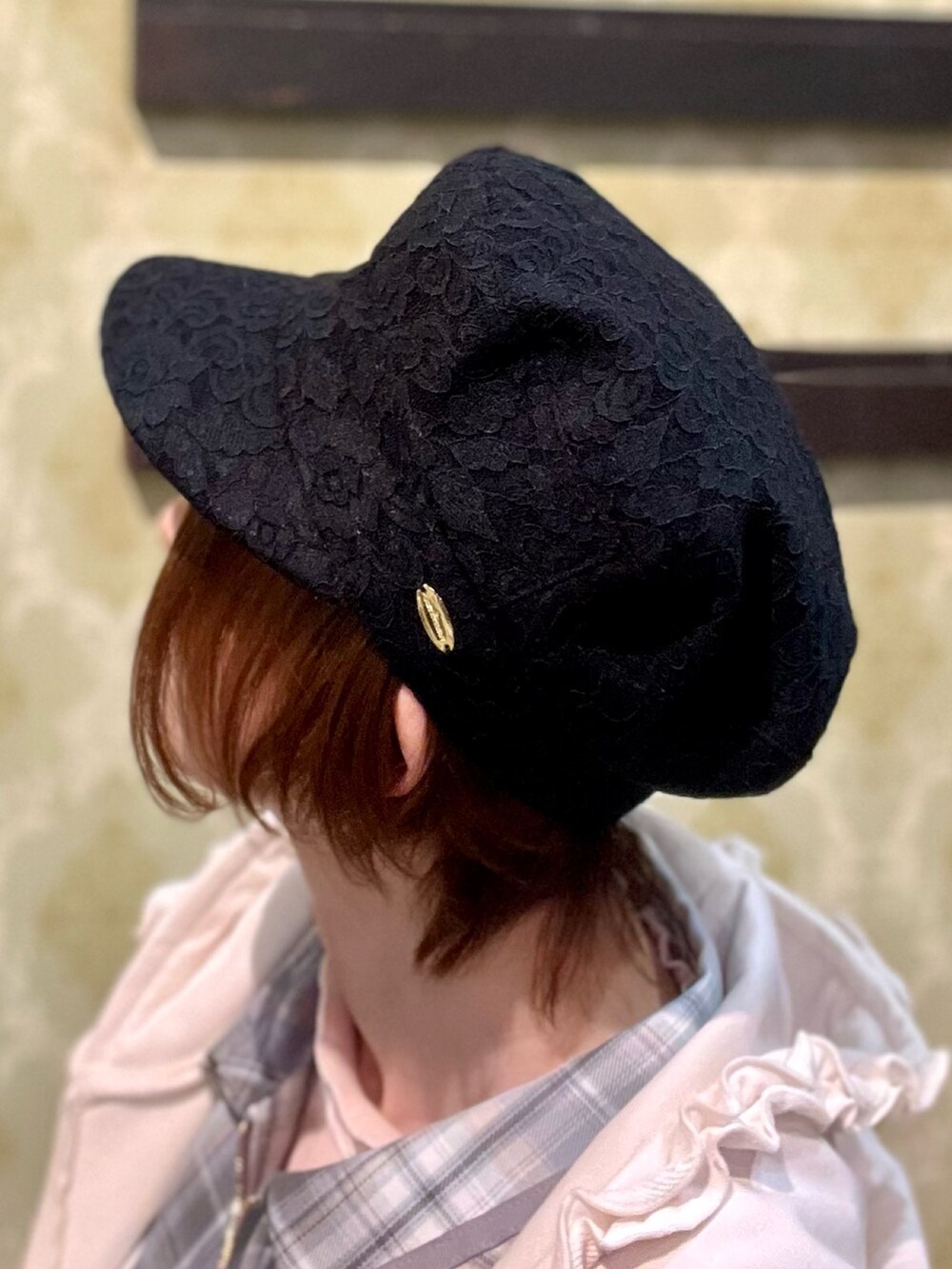 「ジャケット、スポーツミックス、春コーデ、春めき満開コーデ、axes femme、休日スタイル、お出かけコーデ、オトナ女子、大人女子、レイヤードコーデ、キャップ、ワンピース、スニーカー、リュック、ジップパーカー」|「axes femmeのオーナメント装飾ゴムベルト(ベルト、ゴールド系)」を使った、ハナミズキさん(レディース・158cm)の春コーディネートの6枚目の写真