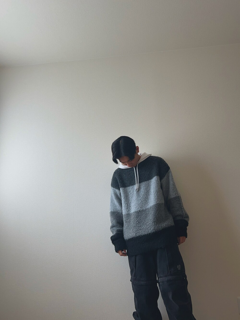 「グラデーション、ニット」｜「LAKOLEのアイテム（ニット/セーター、その他）」を使った、ゆうさん（メンズ・167cm）の秋コーディネートの2枚目の写真