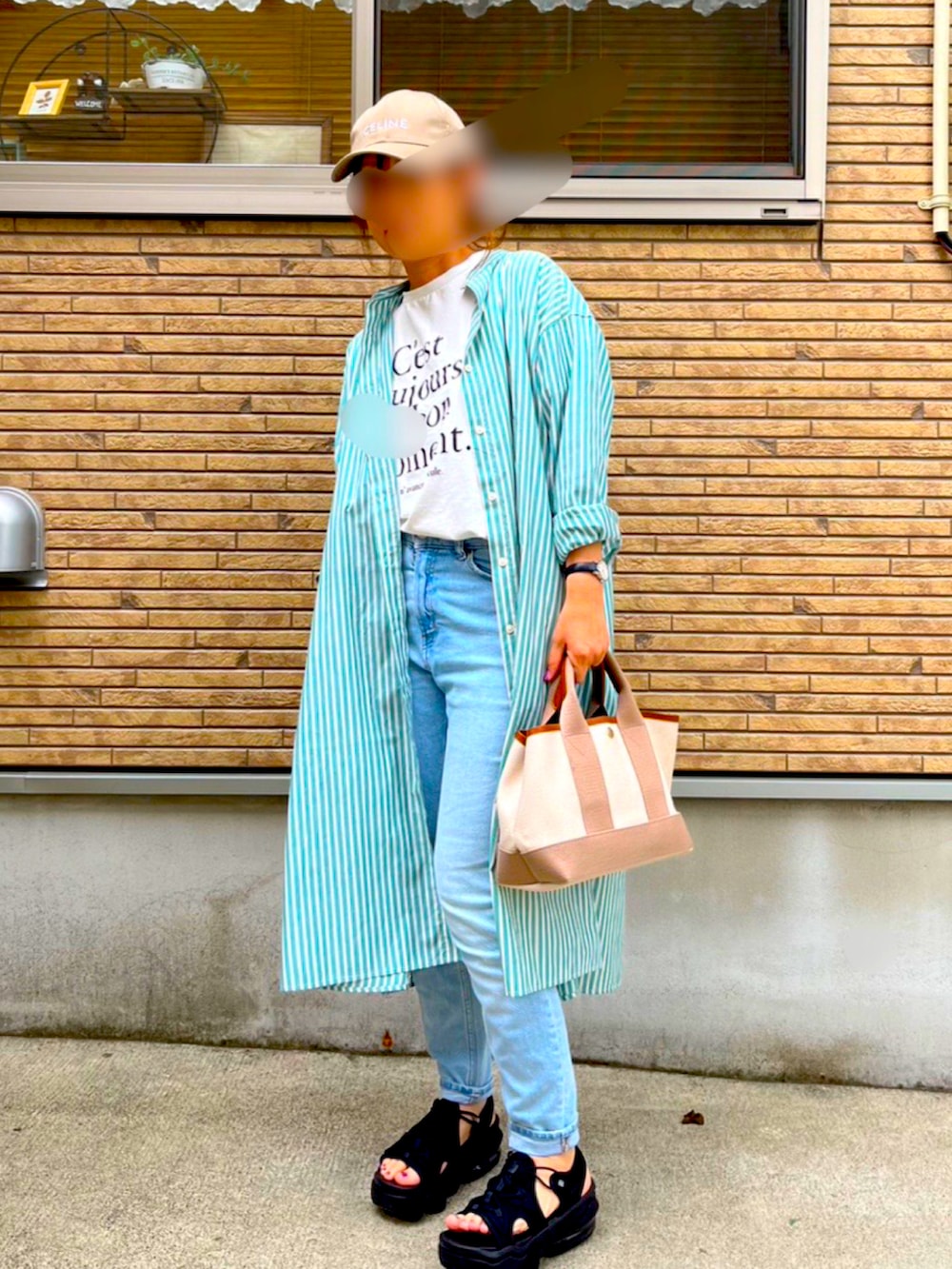 「NIKE、シャツワンピ、ZARA、カジュアルコーデ、セリーヌ、パンツスタイル、大人カジュアル、GU、ユニクロ、アラフォー、しまむら」｜「NIKEのNIKE ナイキ W AIRMAX KOKO SANDAL エアマックス KOKO サンダル WCI8798 003BLK/BLK（サンダル、ブラック系）」を使った、@imi☺︎Ricoさん（レディース・158cm）の夏コーディネートの2枚目の写真