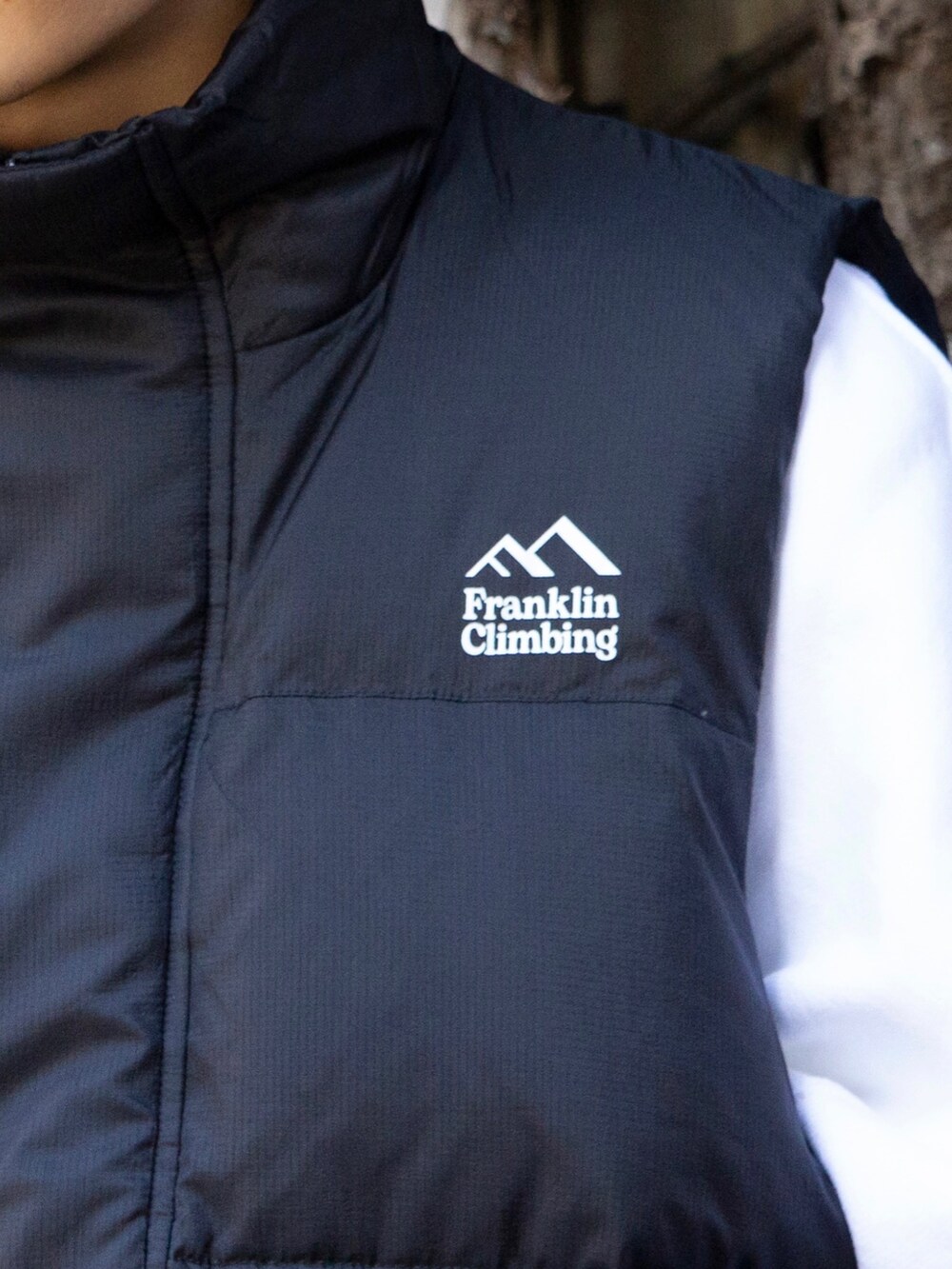 須山さんの「【Franklin Climbing/フランクリンクライミング】ダウンベスト 切り替え（Franklin Climbing）」を使ったコーディネートの6枚目の写真