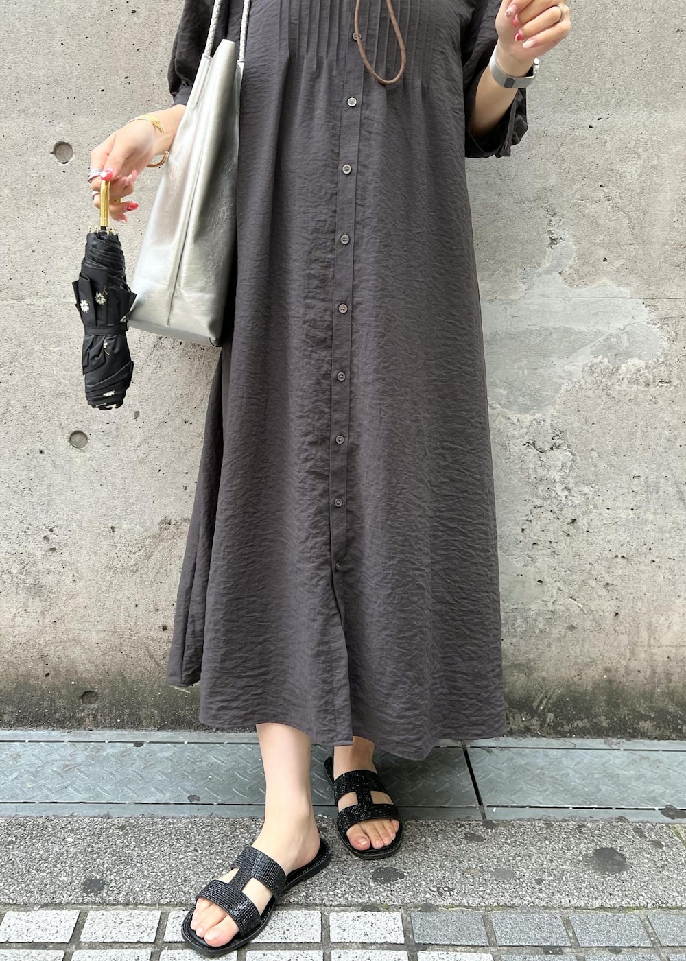 「傘、アドベンチャーハット、リバーシブル、春、春コーデ、骨格ウェーブ、23SS春の新作、夏、夏コーデ、GDE13220、GIX13080、GIU33010、GII13400、日傘、晴雨兼用」｜「Casseliniの【Casselini/キャセリーニ別注】リバーシブルアドベンチャーハット（ハット、ホワイト系）」を使った、MAMIさん（レディース・156cm）の春コーディネートの7枚目の写真