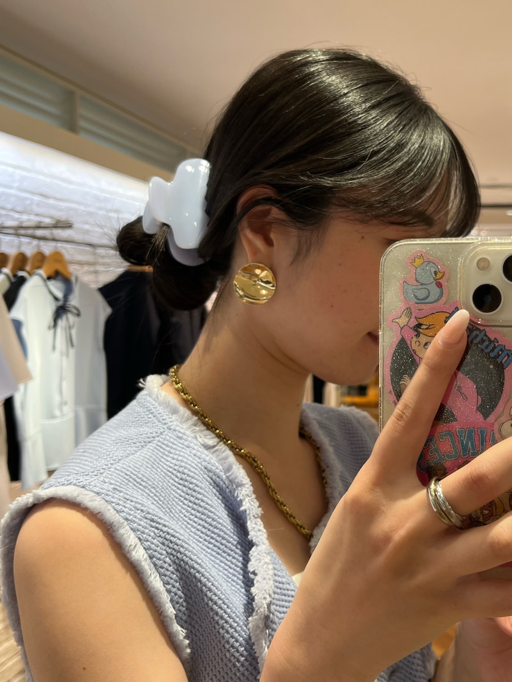 「ベスト、ベストコーデ、大人カジュアル、大人コーデ、大人女子、大人かわいい、きれいめカジュアル、キレイめ、カジュアルコーデ、カジュアル、夏、夏コーデ、ノーリーズ、ノーリーズソフィー」｜「NICOLAS LAINASの【NICOLAS LAINAS/ニコラス ライナス】 メタリックフィンガーフックサンダル【NOLLEY'S mgr. 松葉☆別注アイテム】（サンダル、ブラウン系）」を使った、RINAさん（レディース・169cm）の夏コーディネートの8枚目の写真