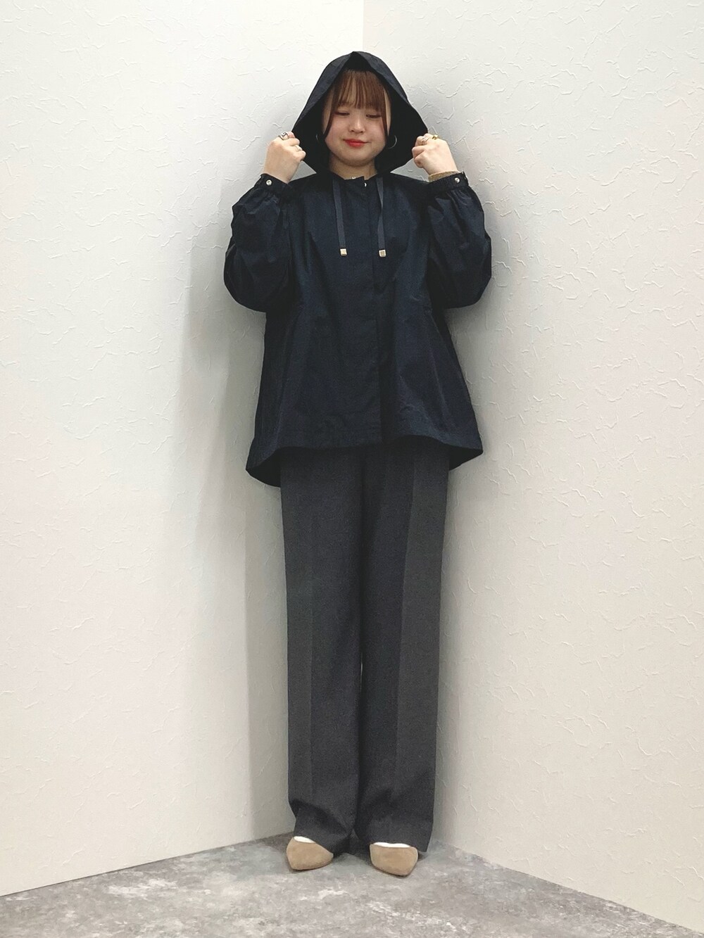 「マンパ、ワイドパンツ、パンツスタイル、低身長、撥水加工、低身長コーデ、152cm、フード取り外し、マウンテパーカー、150cm台コーデ」｜「NOLLEY’Sのウォッシャブル2WAYマウンテンパーカー（マウンテンパーカー、ブルー系）」を使った、nol murakamiさん（レディース・152cm）の春コーディネートの7枚目の写真