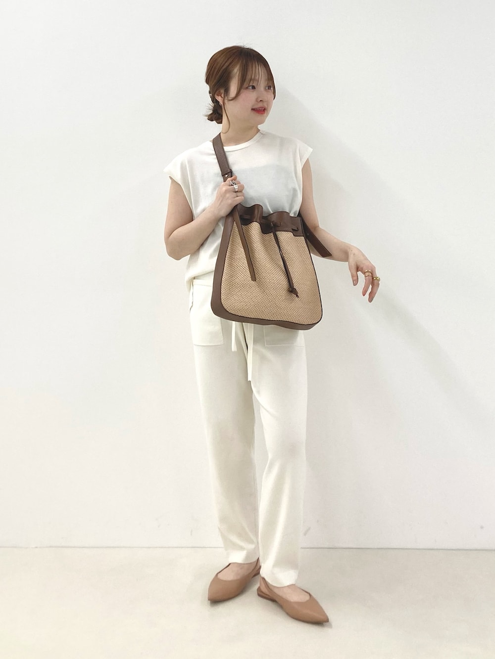 「Rie Millerの《セットアップ対応》《手洗い可能》細見えニットオールインワン（つなぎ/オールインワン、ホワイト系）」を使った、nol murakamiさん（レディース・152cm）の冬コーディネートの6枚目の写真