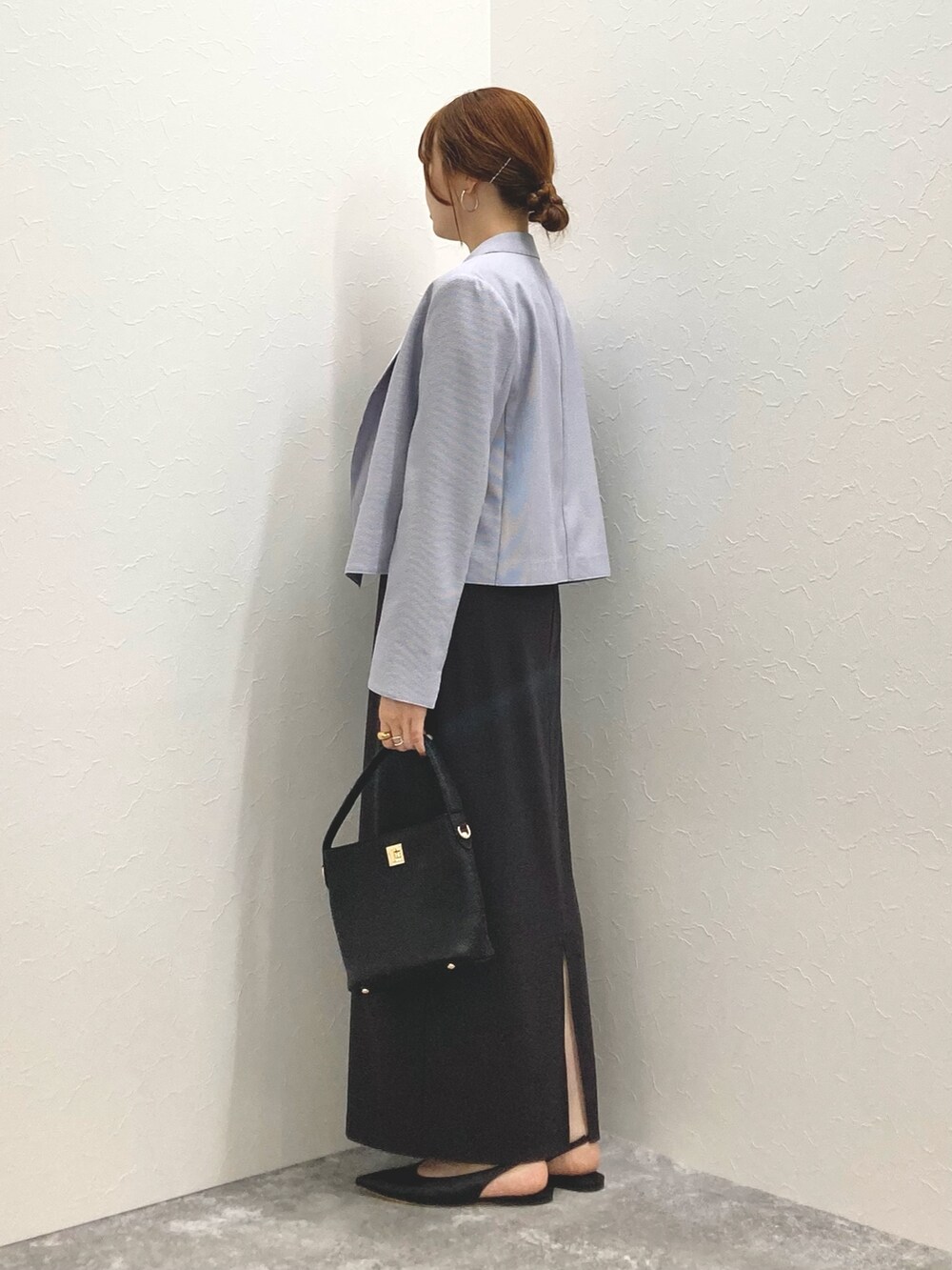 「ポインテッドトゥ、ショートジャケット、低身長、キャミワンピ、低身長コーデ、152cm、サッカージャケット、150cm台コーデ」｜「NOLLEY’Sの《セットアップ対応》ウォッシャブルサッカーストライプショートジャケット（テーラードジャケット、ブルー系）」を使った、nol murakamiさん（レディース・152cm）の夏コーディネートの3枚目の写真