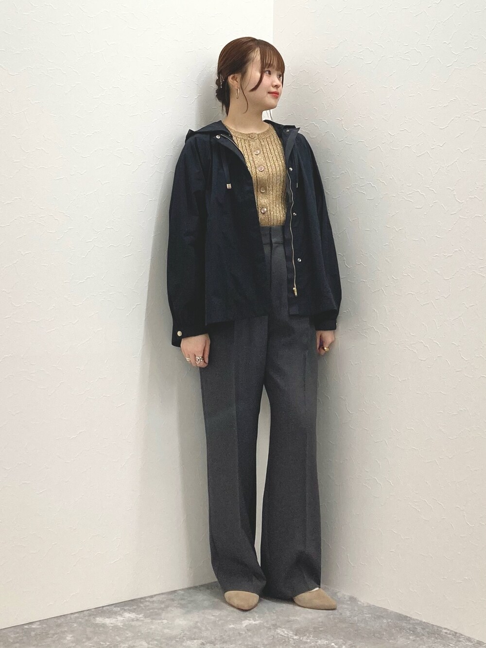 「マンパ、ワイドパンツ、パンツスタイル、低身長、撥水加工、低身長コーデ、152cm、フード取り外し、マウンテパーカー、150cm台コーデ」｜「NOLLEY’Sのウォッシャブル2WAYマウンテンパーカー（マウンテンパーカー、ブルー系）」を使った、nol murakamiさん（レディース・152cm）の春コーディネートの9枚目の写真
