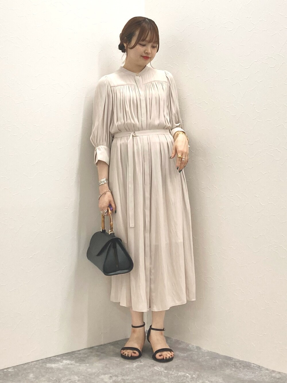 「NOLLEY’Sのウォッシャブル5分袖ギャザーワンピース（ワンピース、ベージュ系）」を使った、nol murakamiさん（レディース・152cm）の夏コーディネートの8枚目の写真