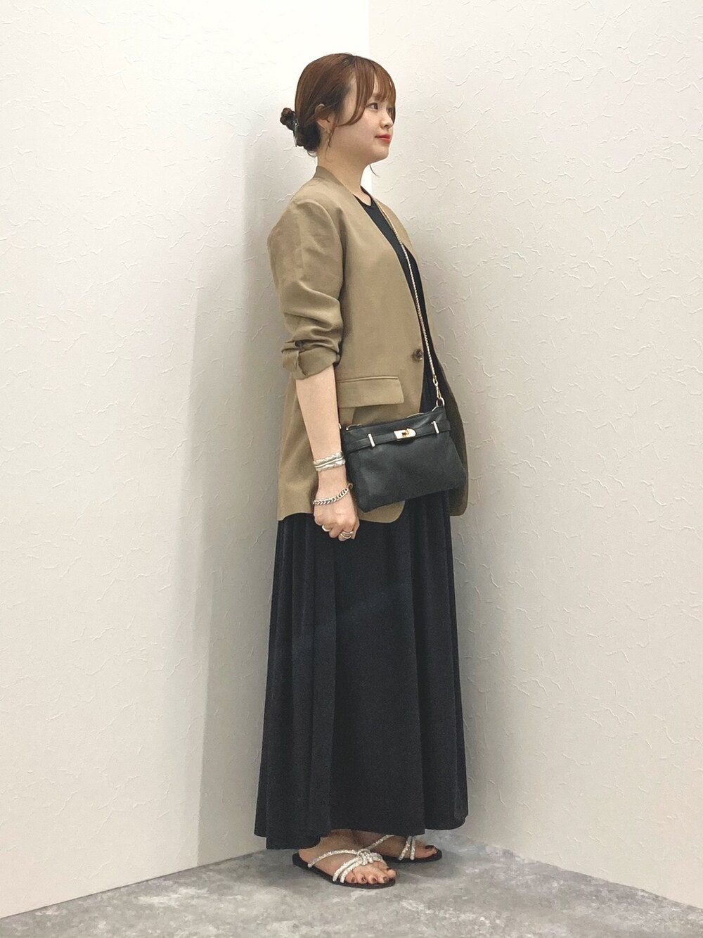 「Rie Millerのウォッシャブルノーカラージャケット（ノーカラージャケット、ベージュ系）」を使った、nol murakamiさん（レディース・152cm）の夏コーディネートの5枚目の写真
