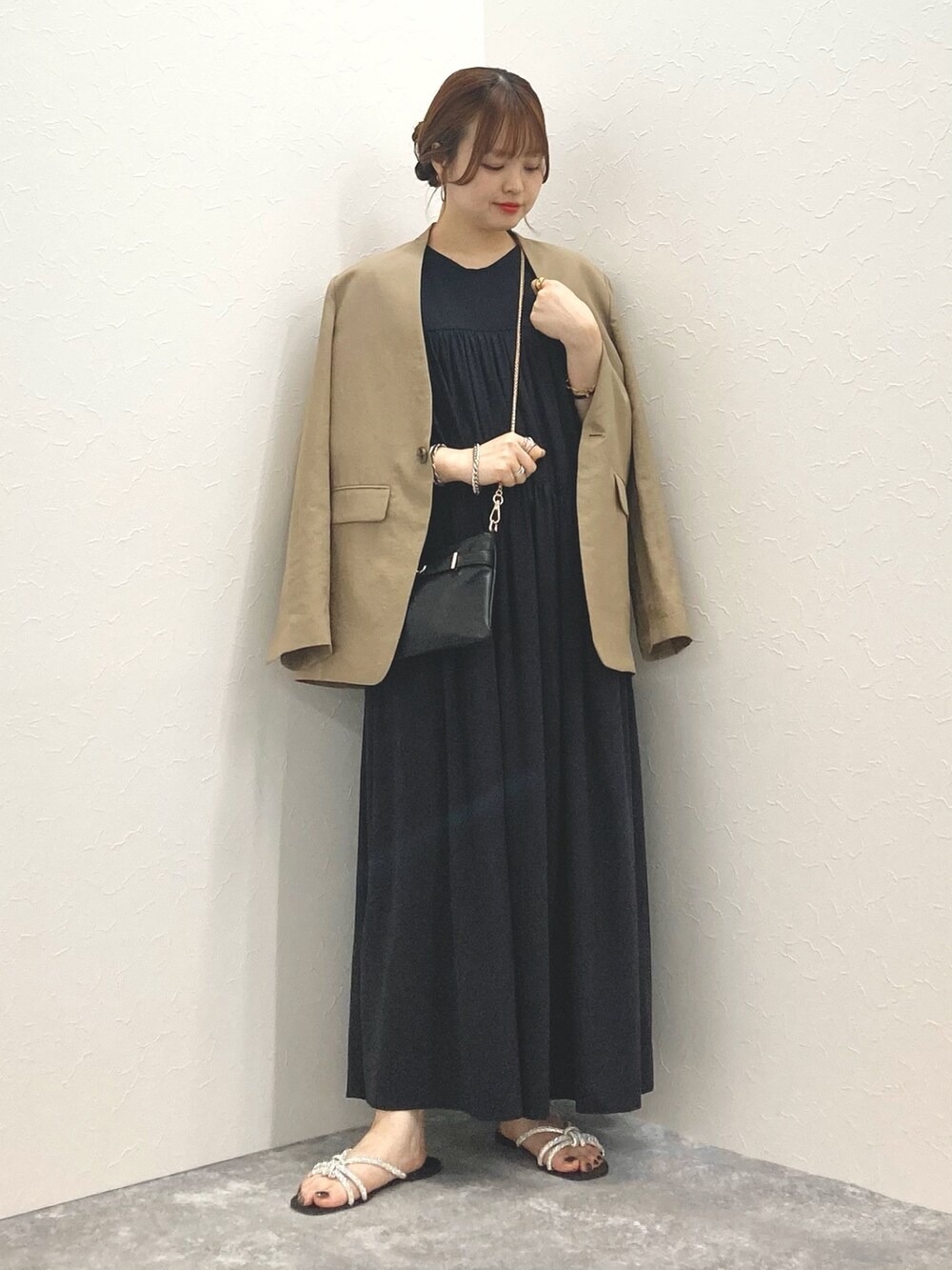 「Rie Millerのウォッシャブルノーカラージャケット（ノーカラージャケット、ベージュ系）」を使った、nol murakamiさん（レディース・152cm）の夏コーディネートの7枚目の写真