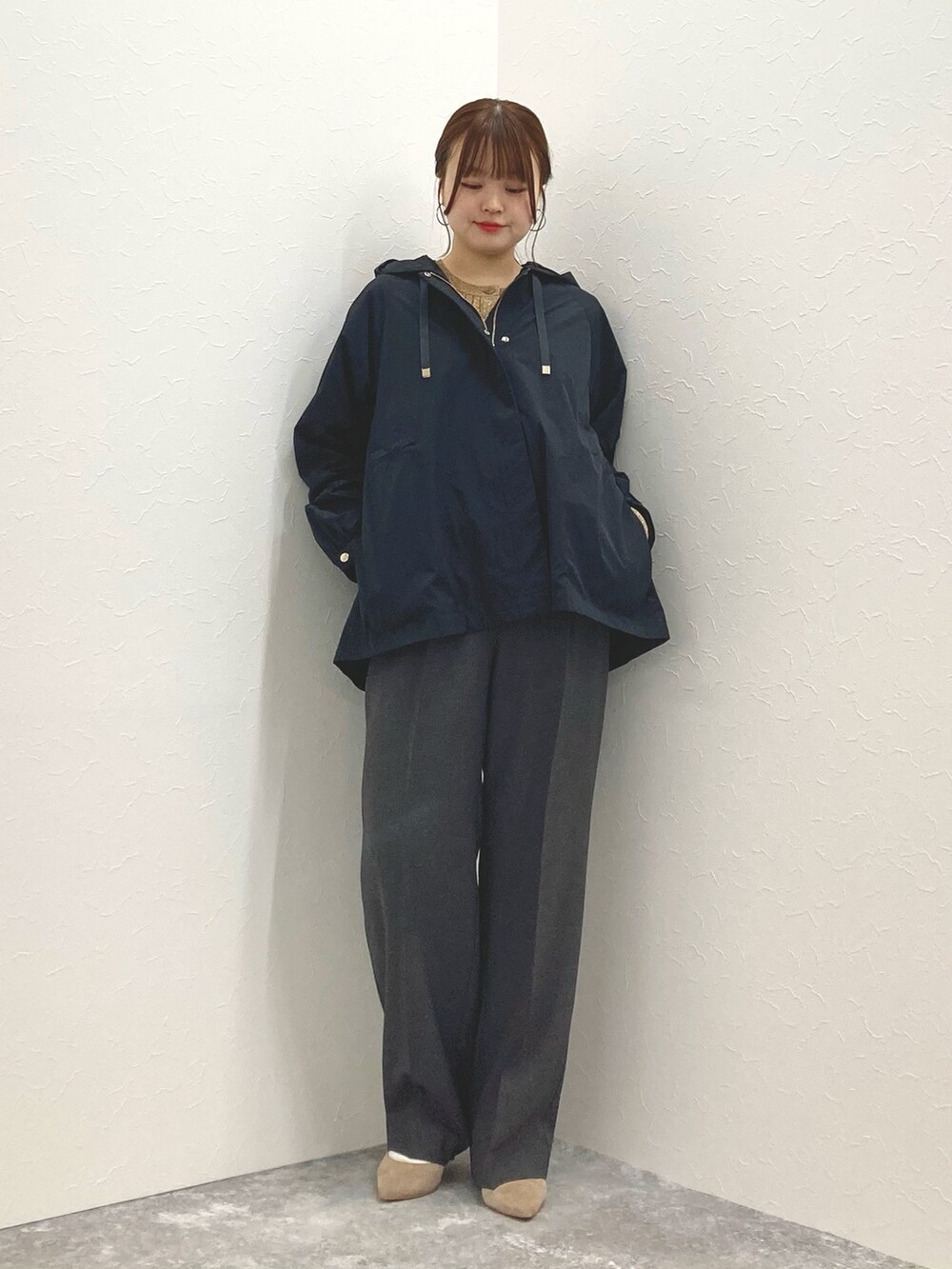 「マンパ、ワイドパンツ、パンツスタイル、低身長、撥水加工、低身長コーデ、152cm、フード取り外し、マウンテパーカー、150cm台コーデ」｜「NOLLEY’Sのウォッシャブル2WAYマウンテンパーカー（マウンテンパーカー、ブルー系）」を使った、nol murakamiさん（レディース・152cm）の春コーディネートの2枚目の写真