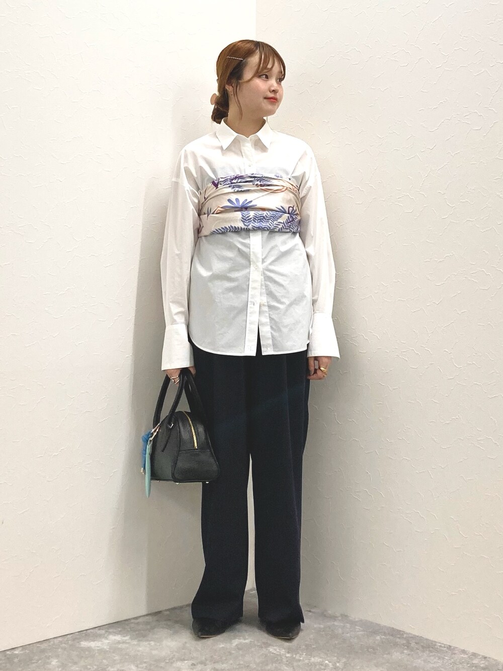 「NOLLEY’Sのプリントスカーフ88(バンダナ/スカーフ、パープル系)」を使った、nol murakamiさん(レディース・152cm)の春コーディネートの6枚目の写真