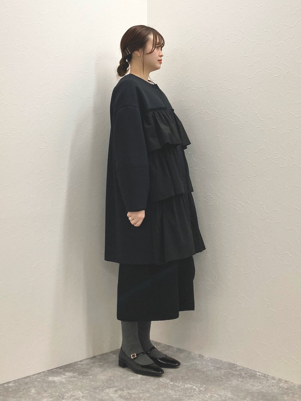 「低身長、低身長コーデ、152cm、150cm台コーデ、ラッフルフリル、ダンボールニット、ダンボール素材、ライトアウター、春コート」｜「NOLLEY’Sのウォッシャブルエアボールラッフルコート（その他アウター、ブルー系）」を使った、nol murakamiさん（レディース・152cm）の冬コーディネートの5枚目の写真